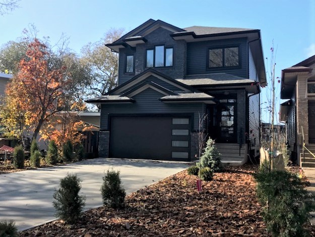 8a Grosvenor Boulevard, St. Albert, Alberta, T8N 1P1
