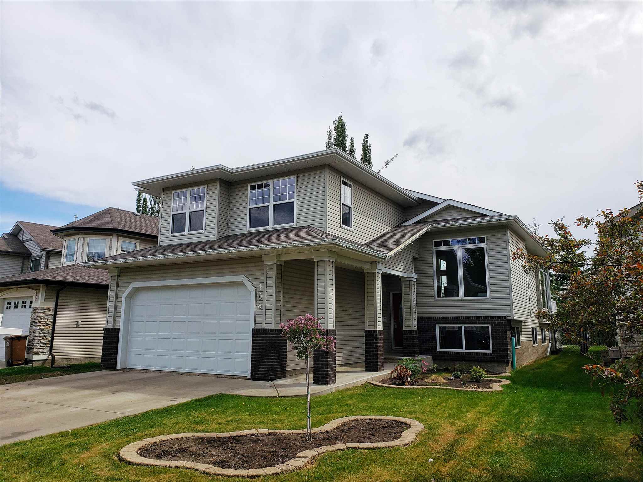108 Erin Ridge Drive, St. Albert, Alberta, T8N 7B3