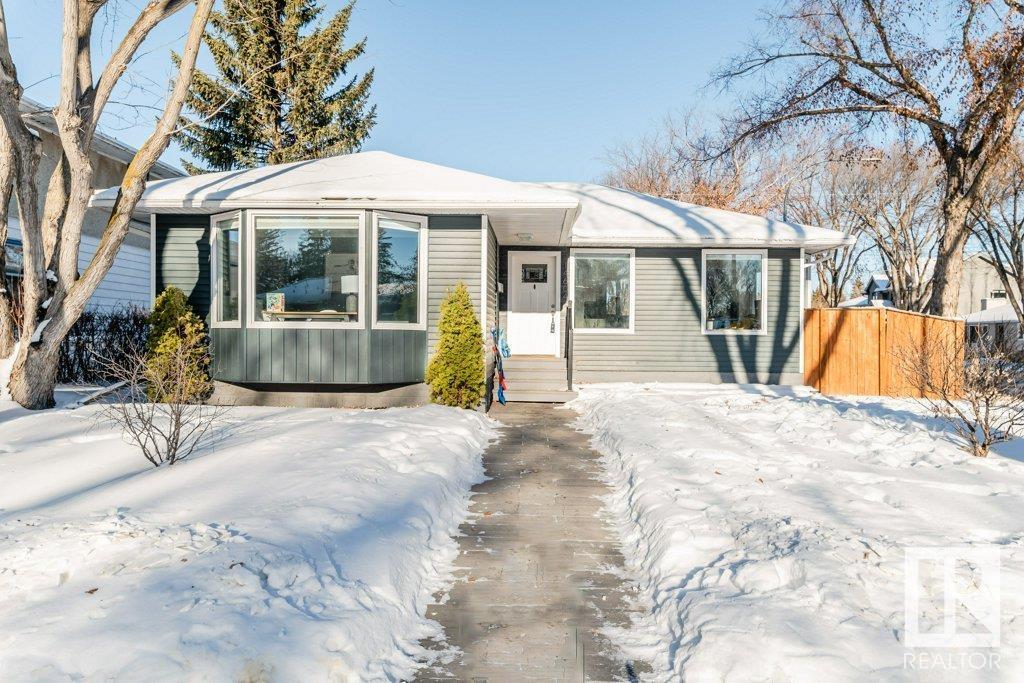 14604 93 Avenue, Edmonton, Alberta, T5R 5G6