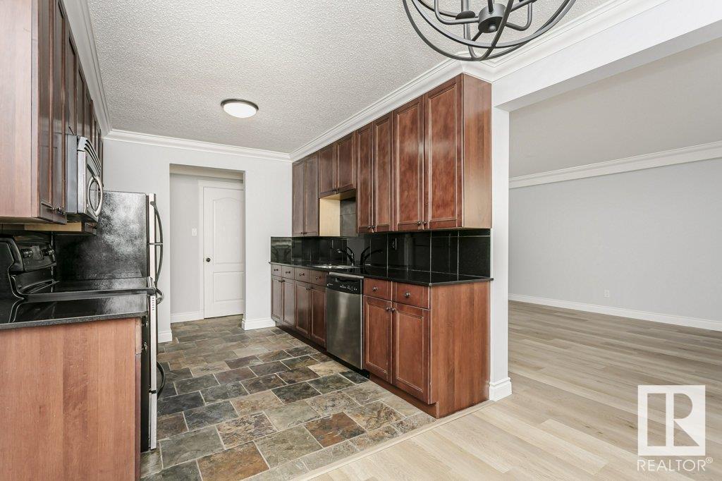107 10745 83 Avenue, Edmonton, Alberta, T6E 2E5