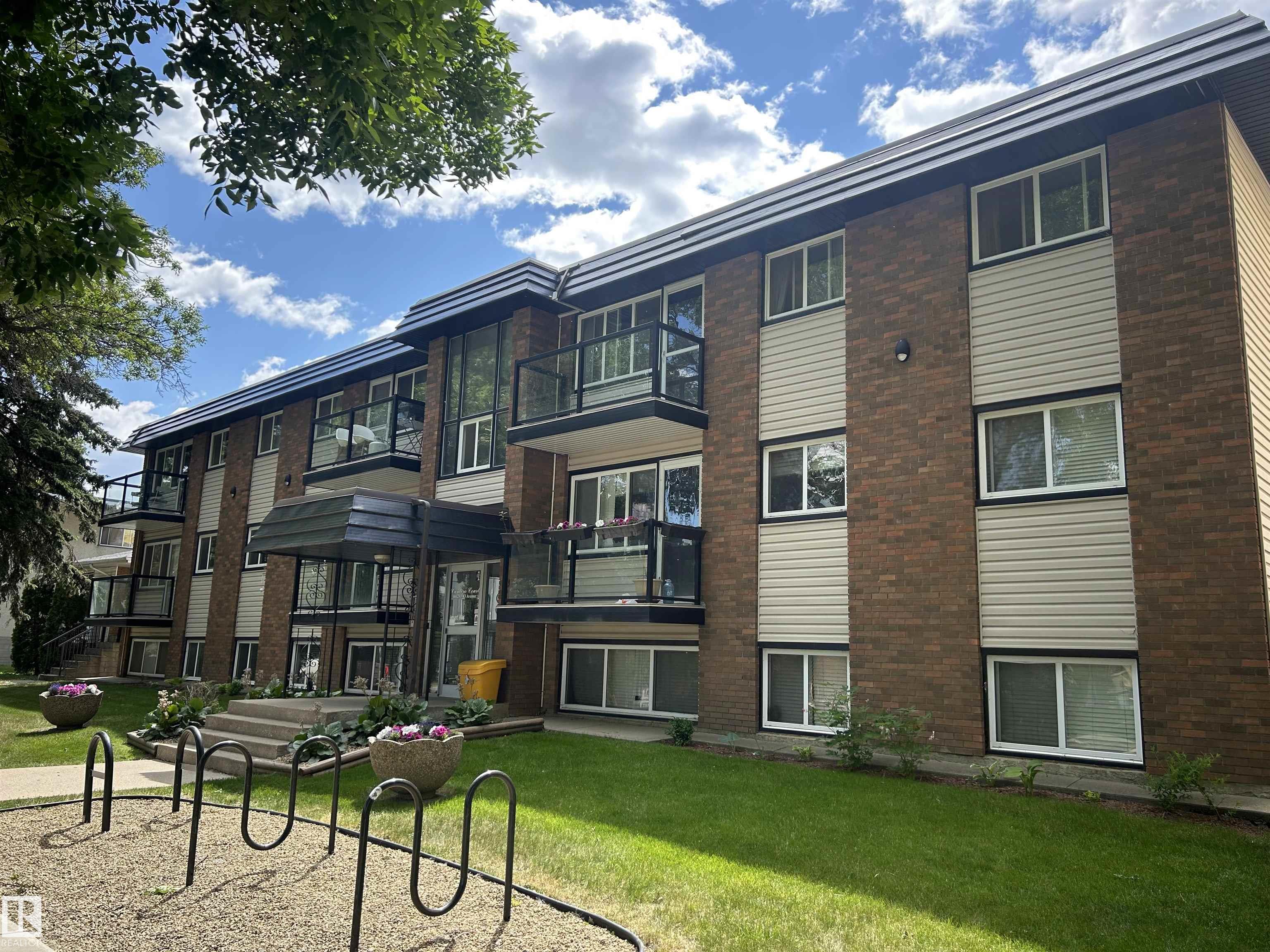 202 10125 83 Avenue, Edmonton, Alberta, T6E 2C5