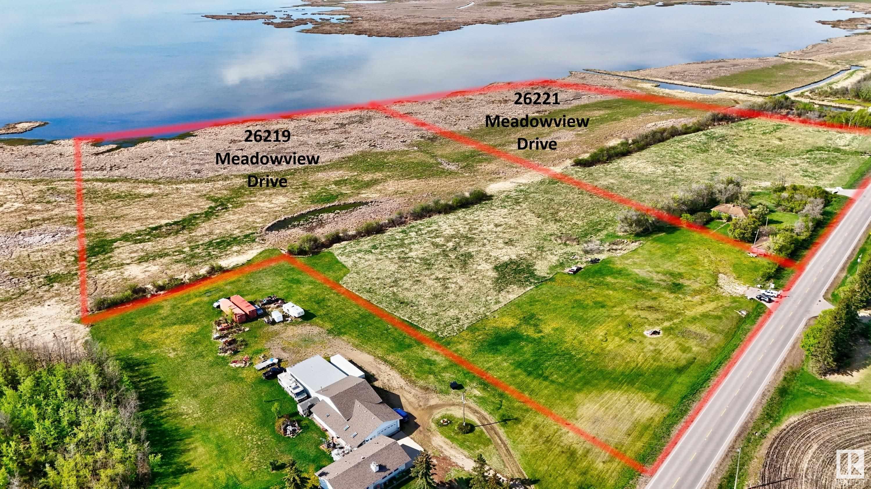 26221 Meadowview Drive, Rural Sturgeon County, Alberta, T8T 0L3
