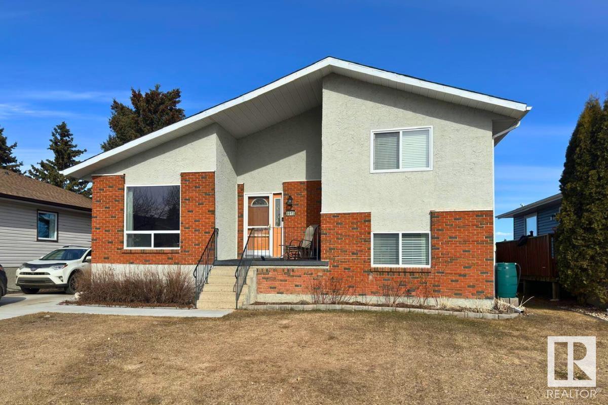 9915 90 Street Morinville Alberta