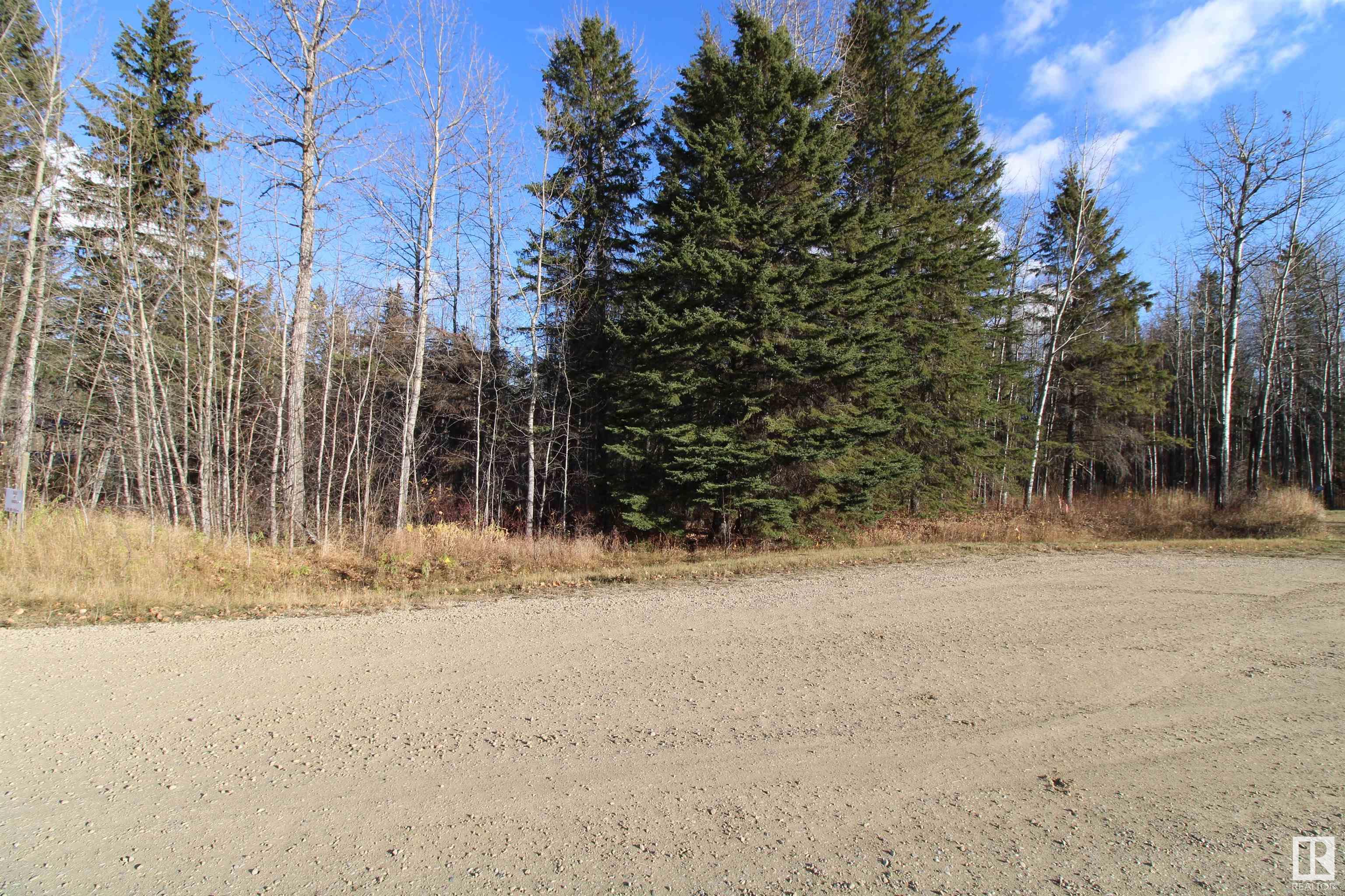 205 55530 Rge Road 52, Rural Lac Ste. Anne County, Alberta, T0E 0J0