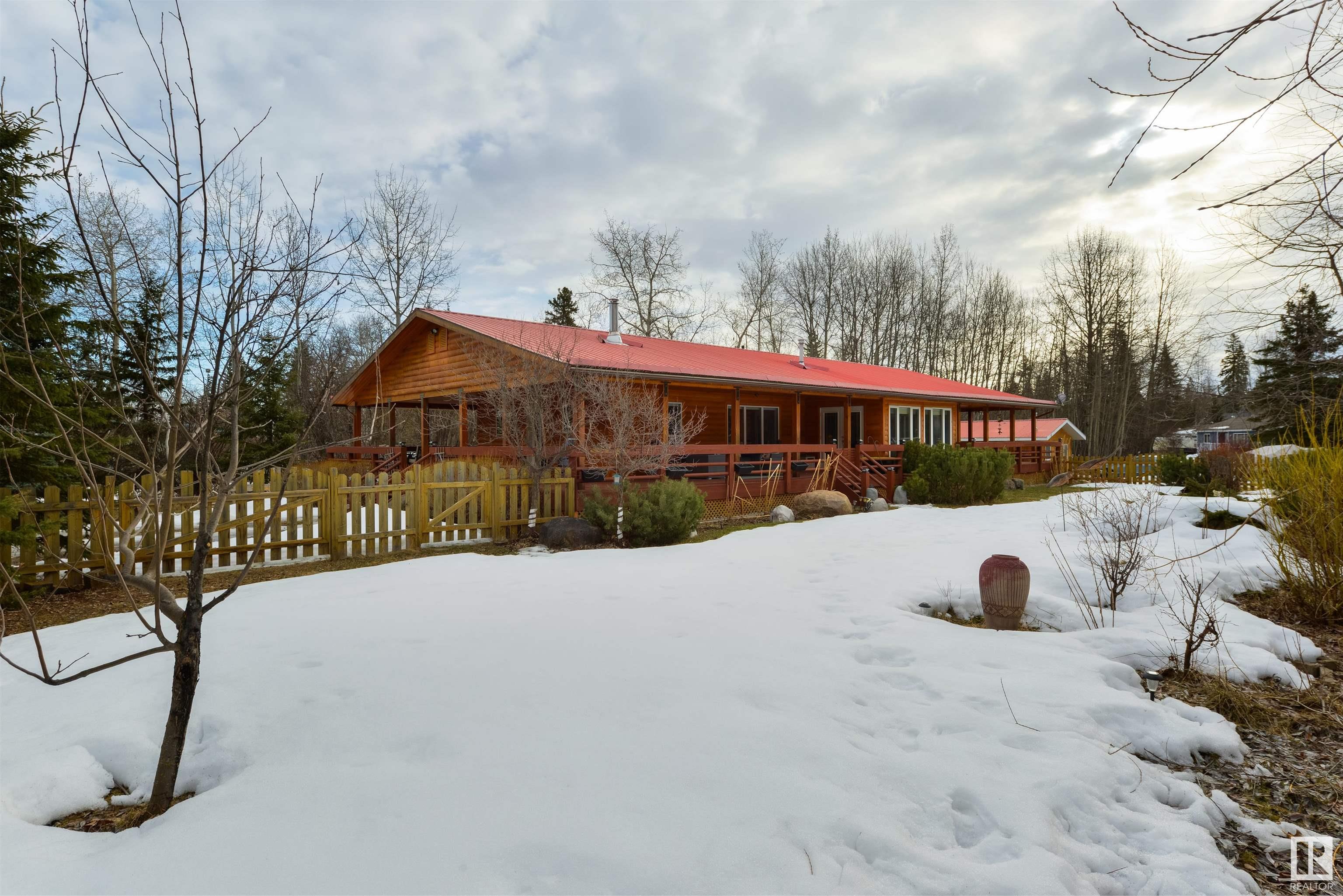 300 Valking Road, Rural Lac Ste. Anne County, Alberta, T0E 0A2