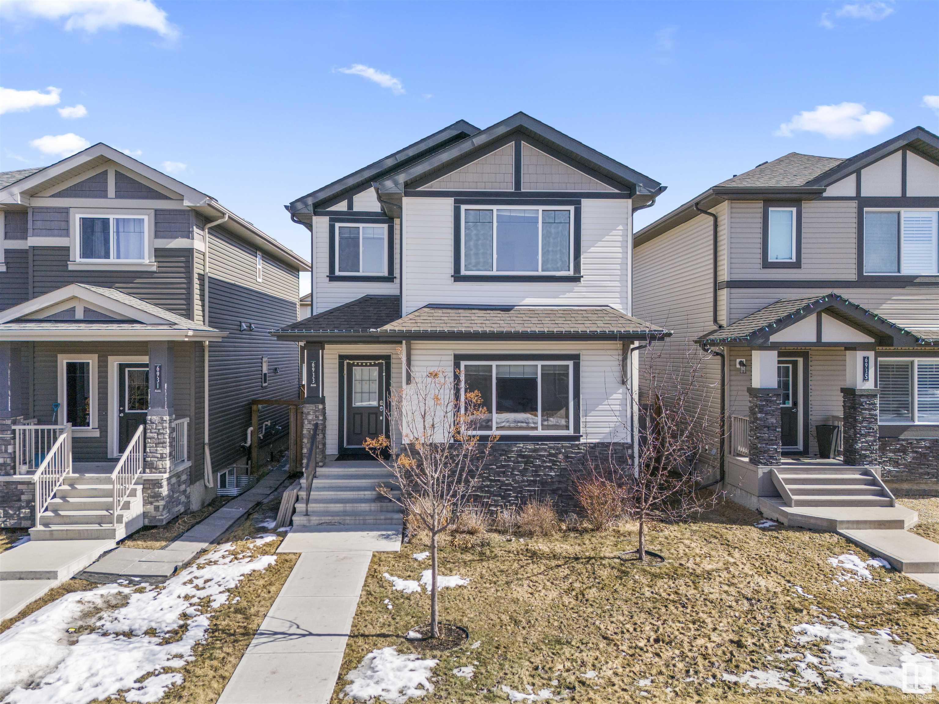 6933 Cardinal Wynd, Edmonton, Alberta, T6W 2Y3