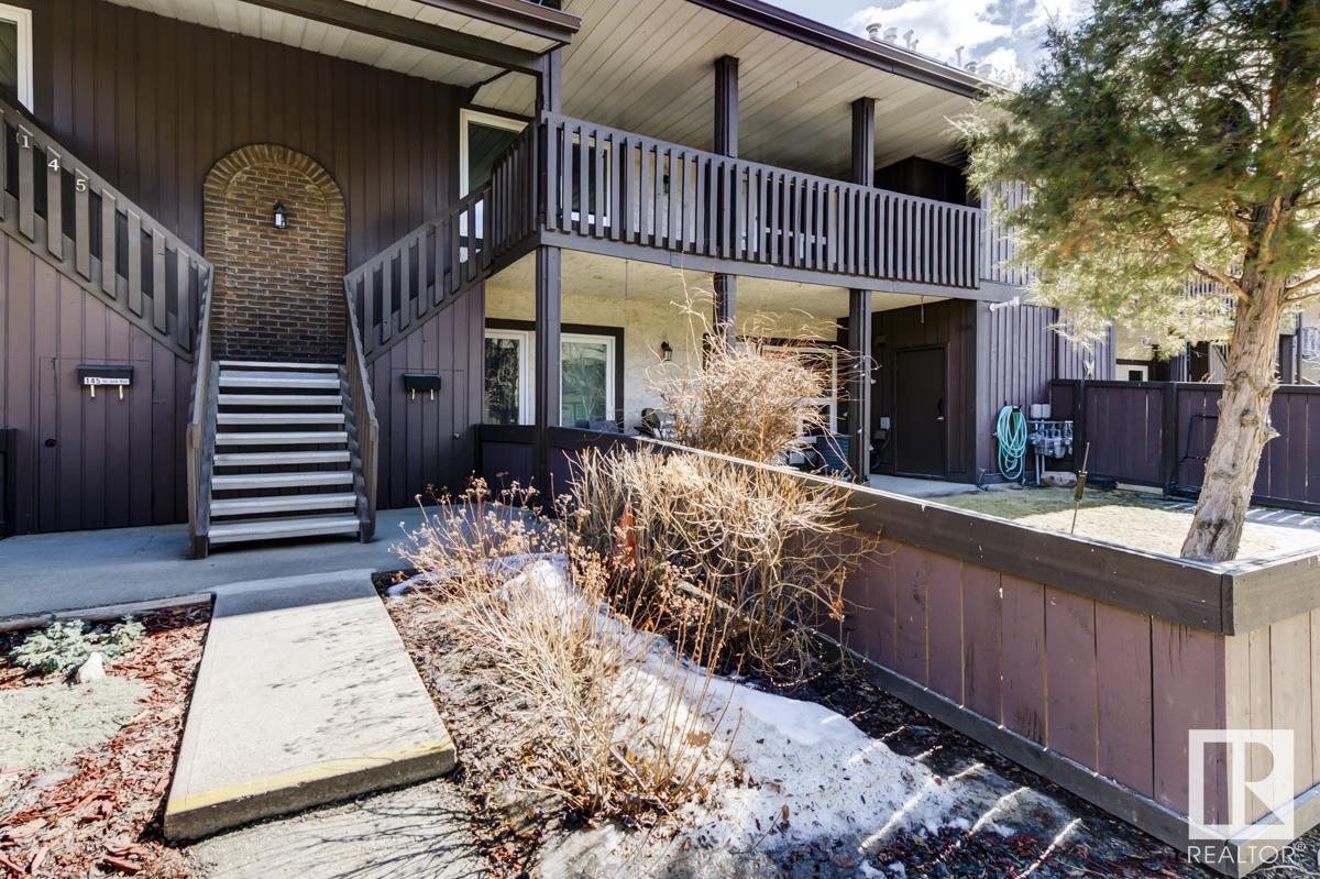 143 SURREY Gardens Edmonton Alberta