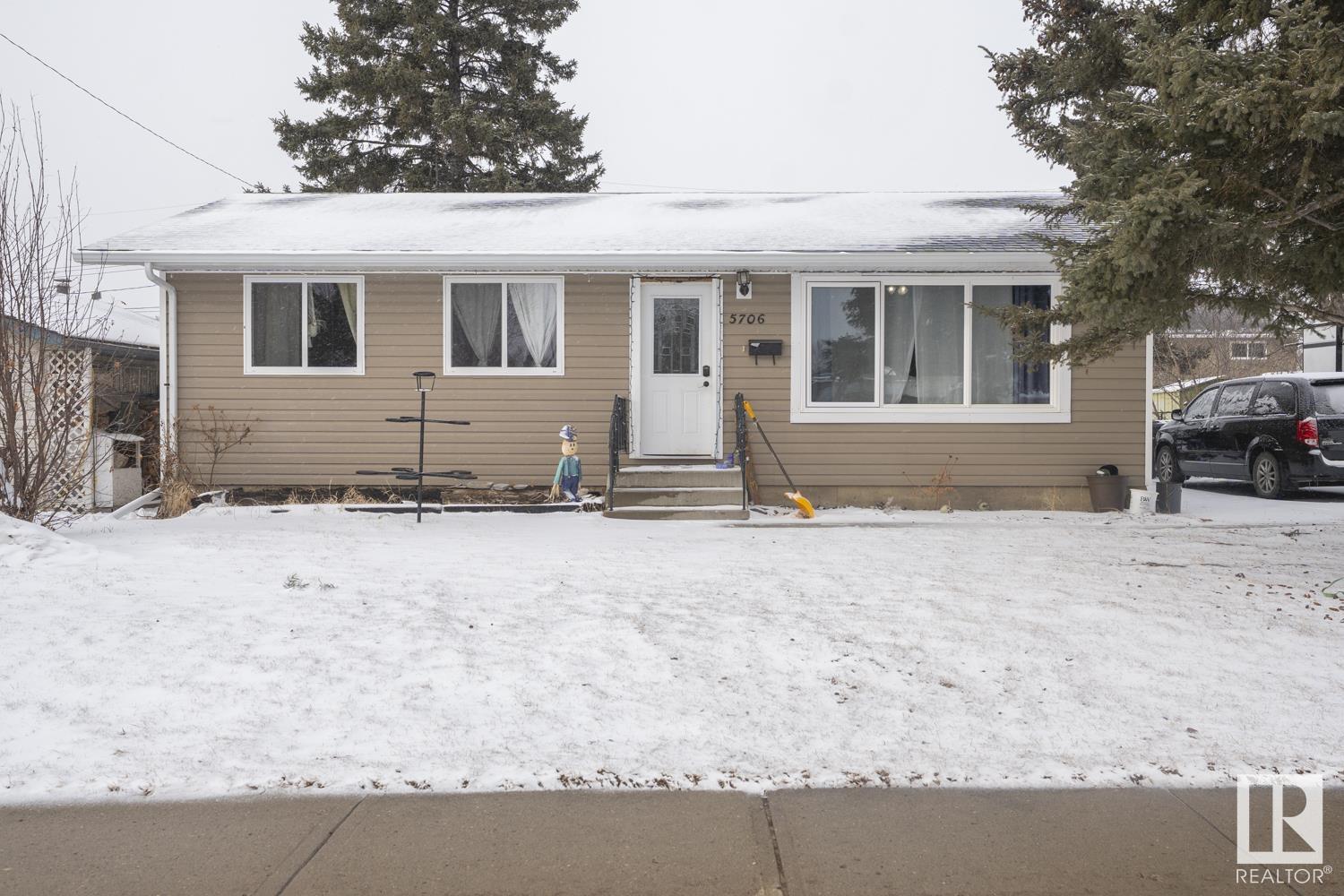 5706 49 Avenue, Cold Lake, Alberta, T9M 1T1