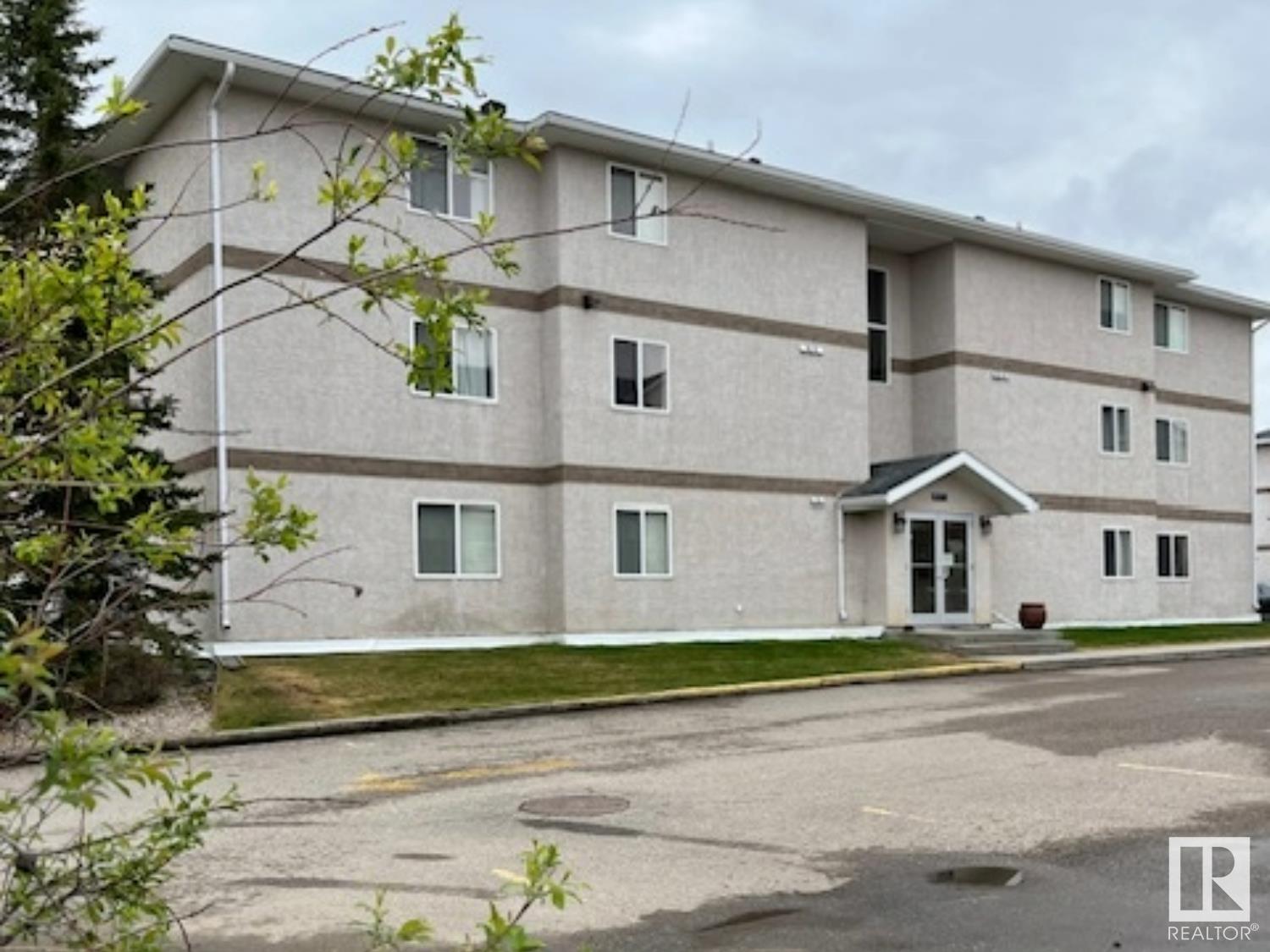 1301 901 16 Street, Cold Lake, Alberta, T9M 0C3