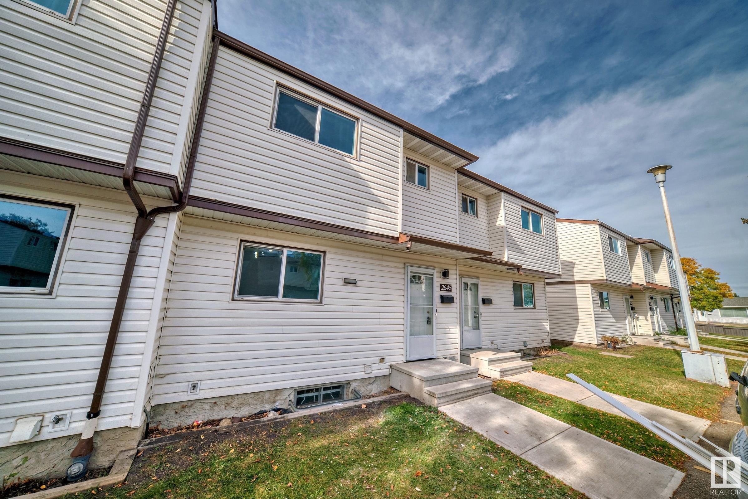 2645 135 Avenue, Edmonton, Alberta, T5A 3S3