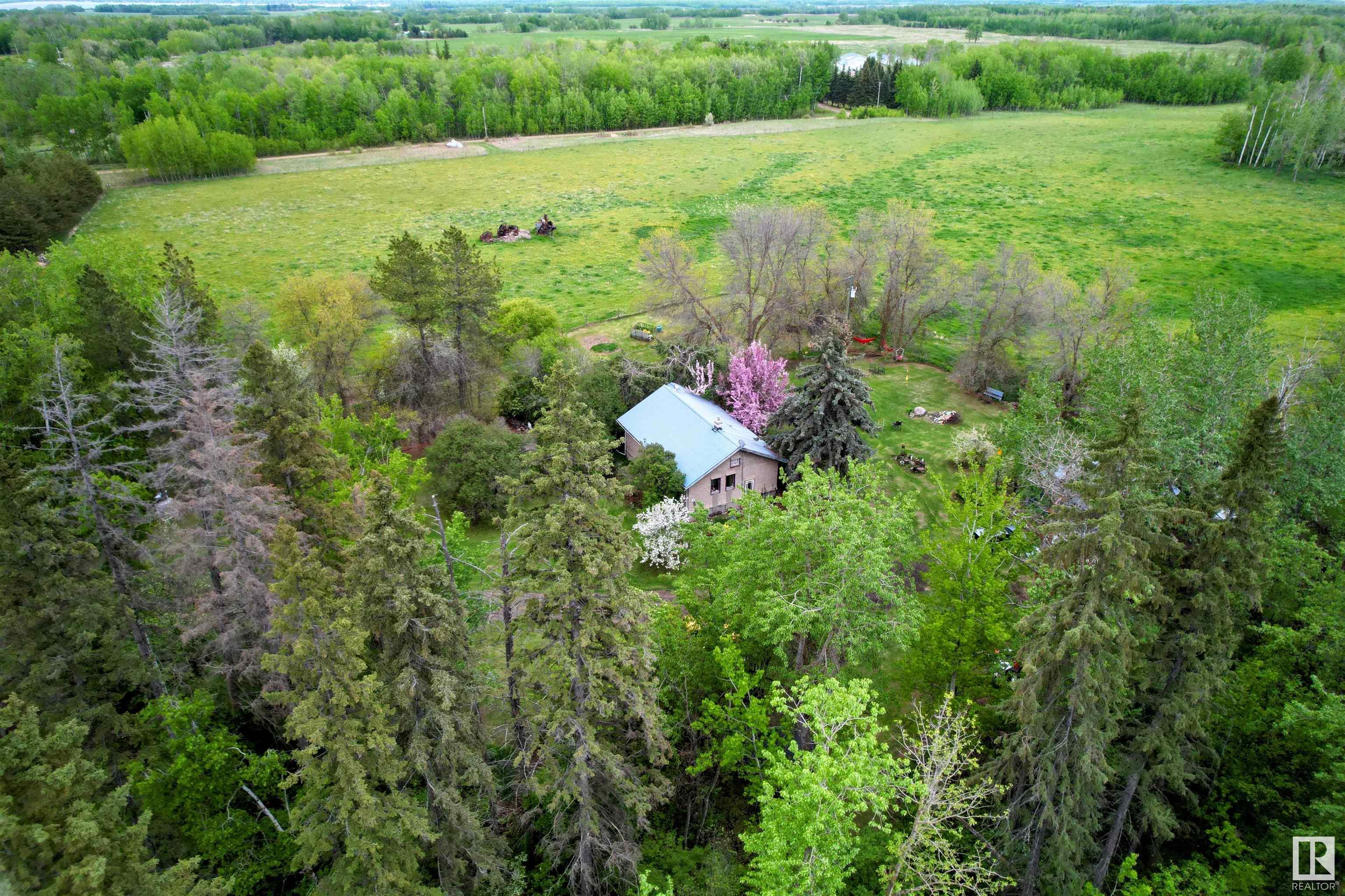 4019 Hwy 633, Rural Lac Ste. Anne County, Alberta, T0E 0A1