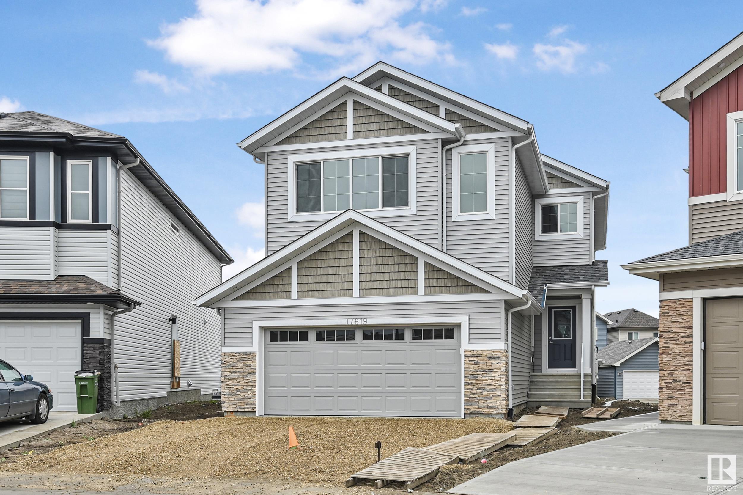 17619 48 Street, Edmonton, Alberta, T5Y 0N4
