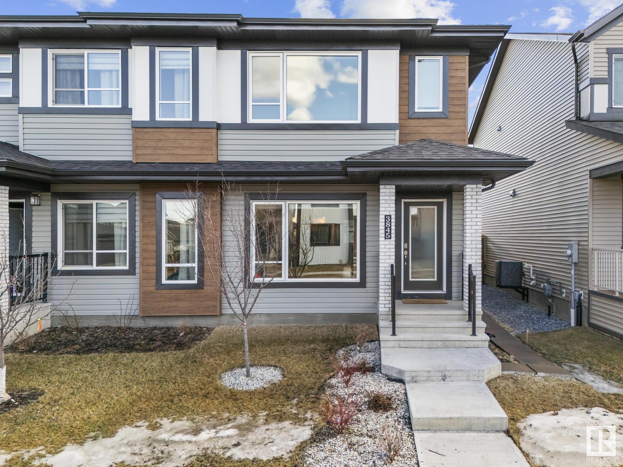 3845 Chrustawka Place, Edmonton, Alberta, T6W 0C3
