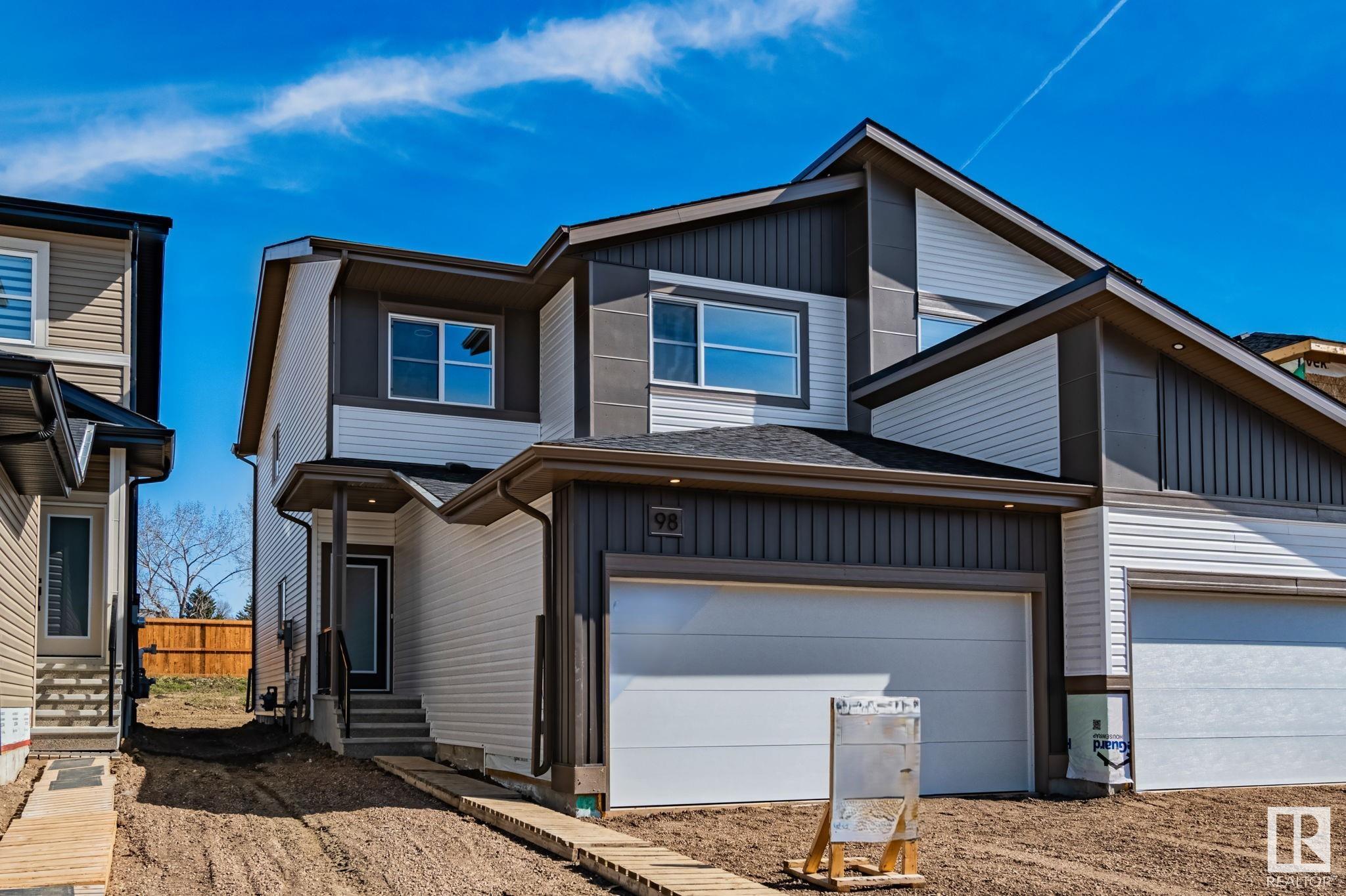 98 Royal Street, St. Albert, Alberta, T8N 7X4