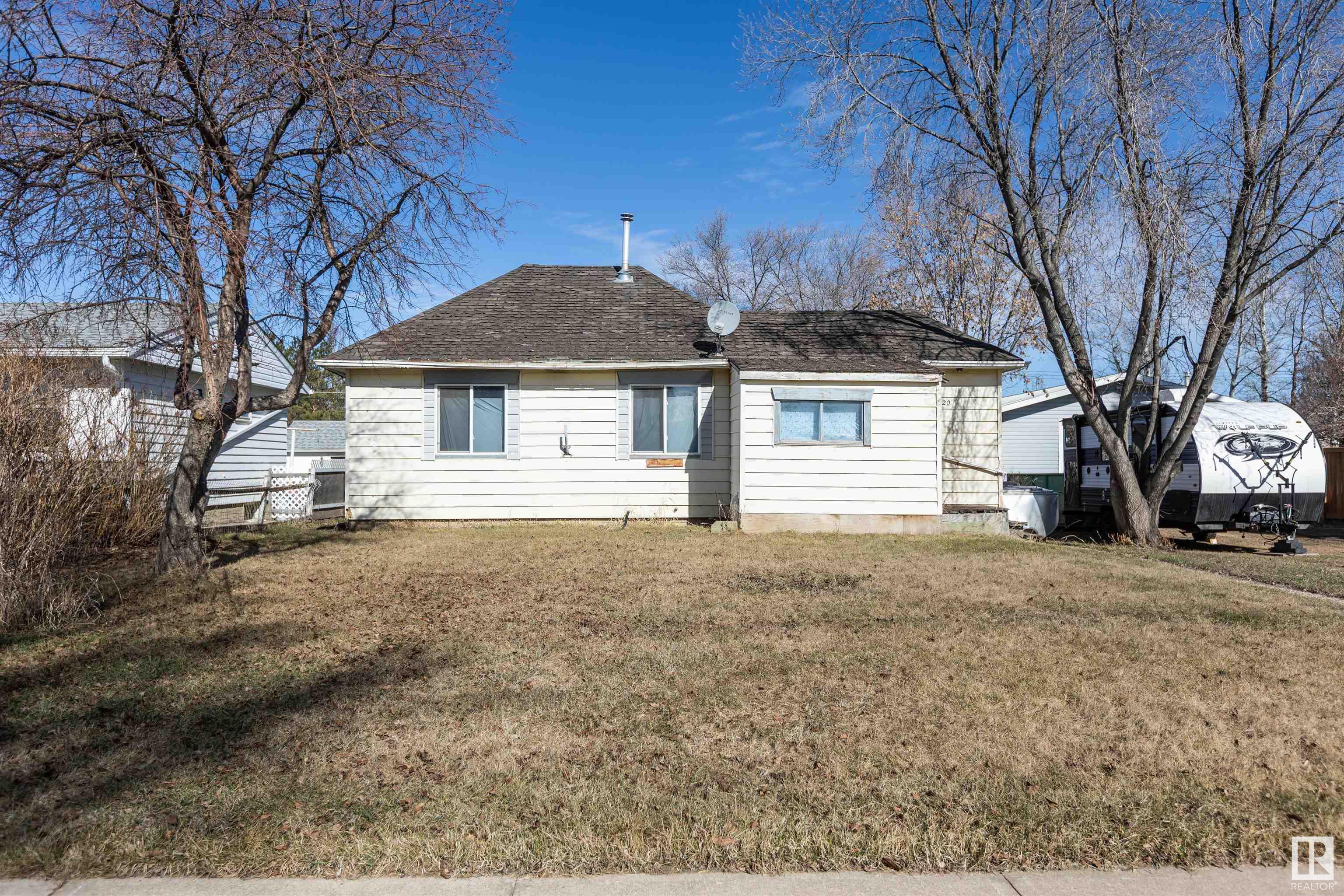 9820 110 Street, Westlock, Alberta, T7P 1P6