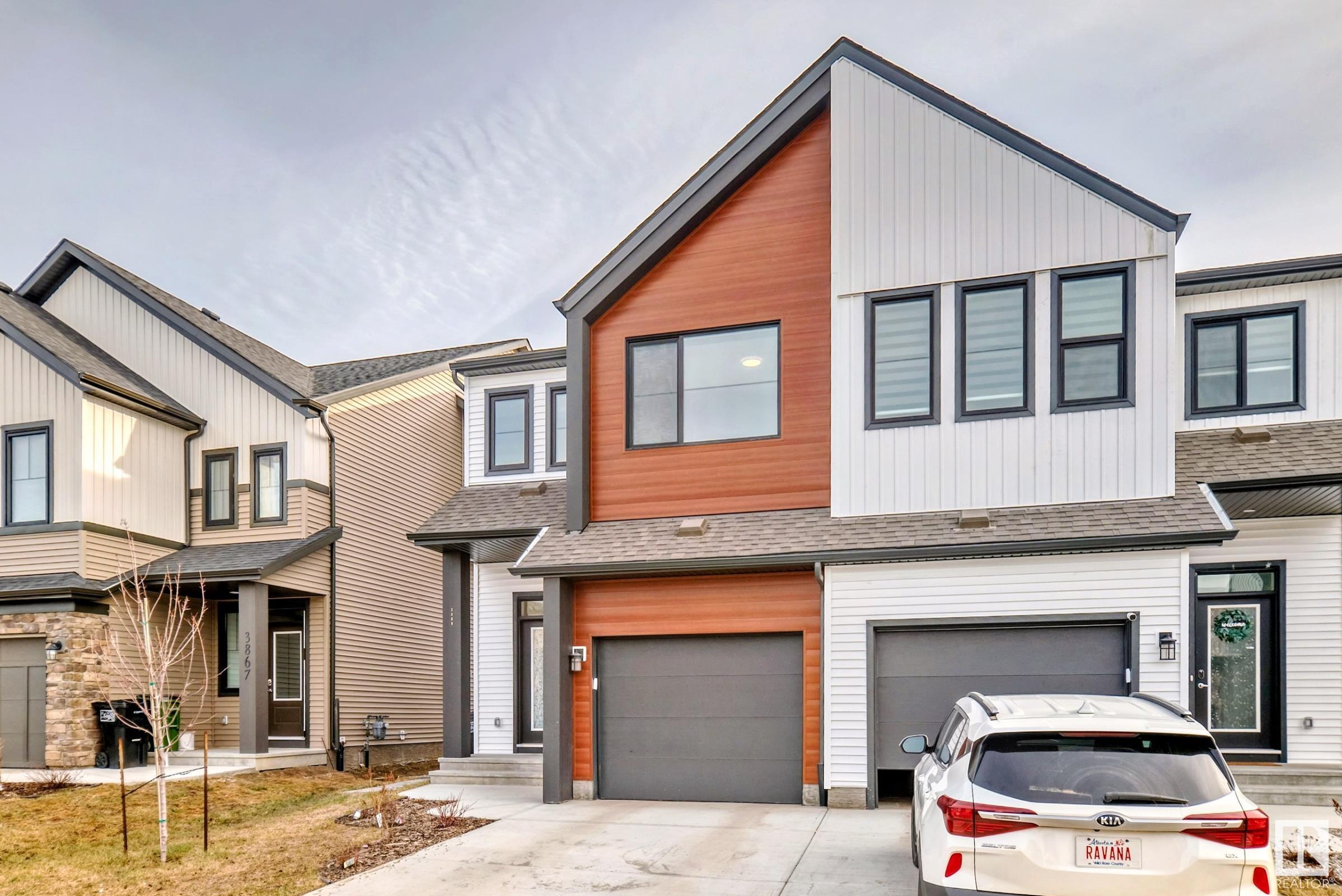 3869 Chrustawka Place Sw, Edmonton, Alberta, T6W 5B2