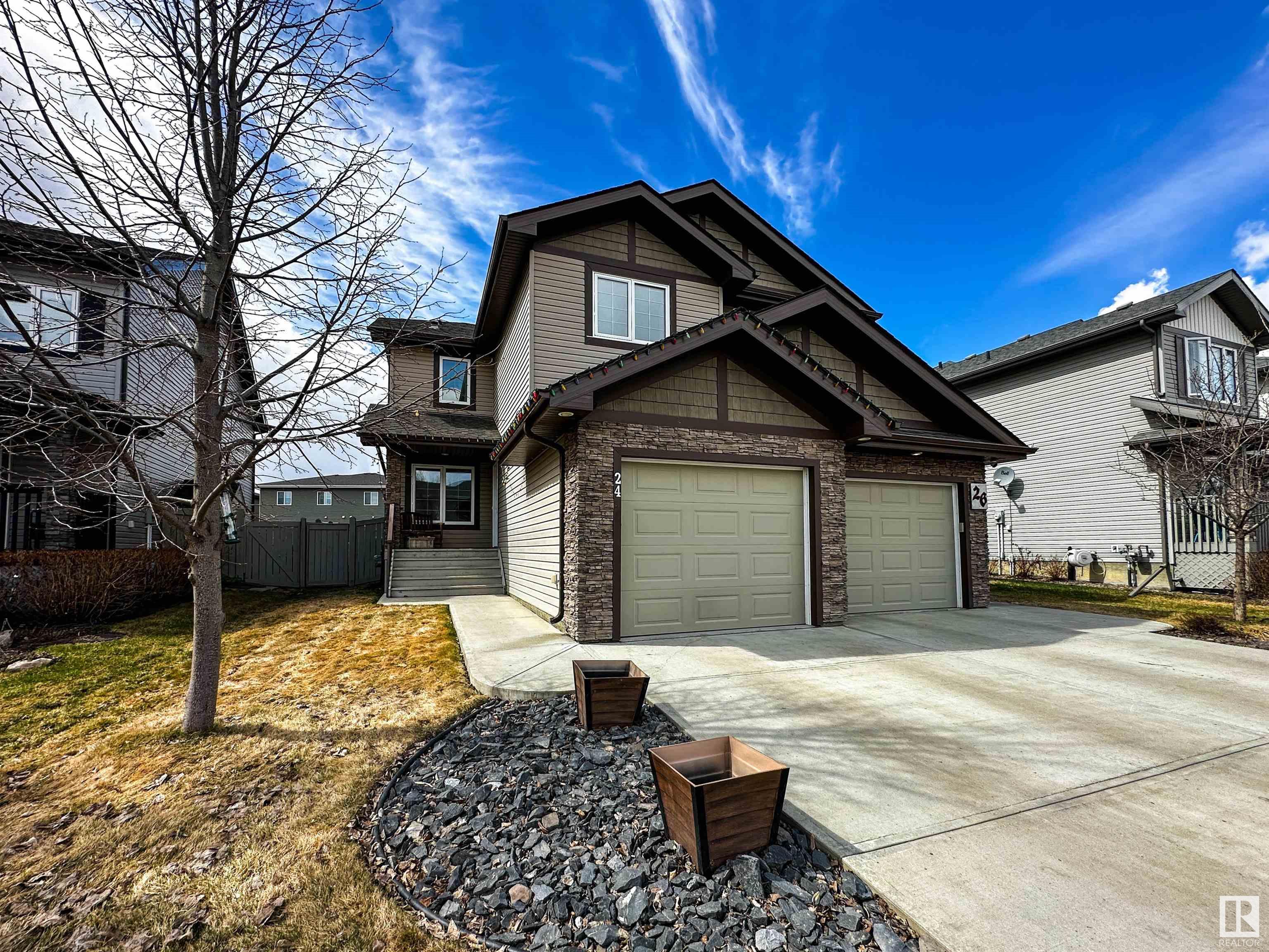 24 Red Tail Way, St. Albert, Alberta, T8N 7N7
