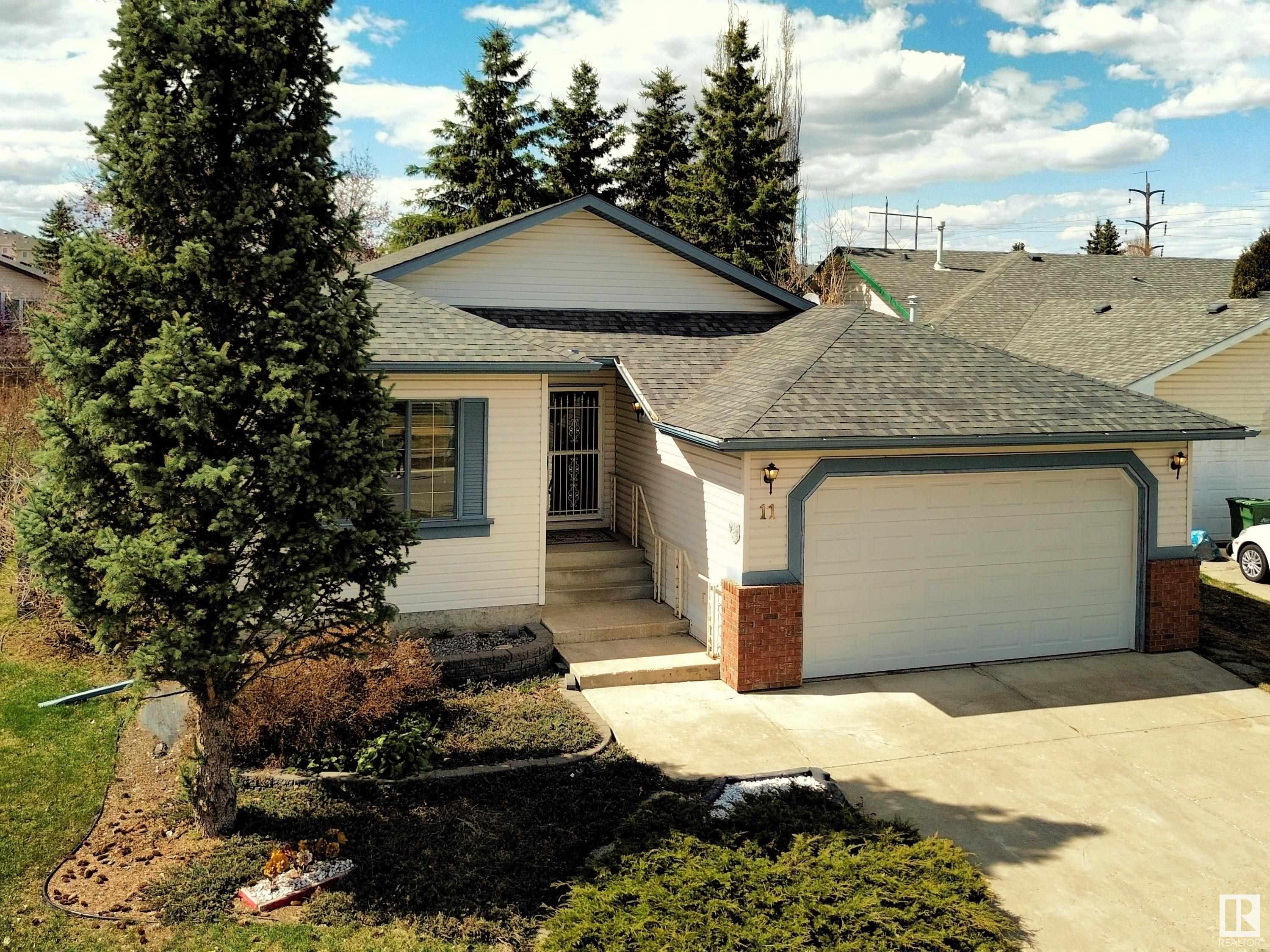 11 Hanratty Point(e), St. Albert, Alberta, T8N 6B5
