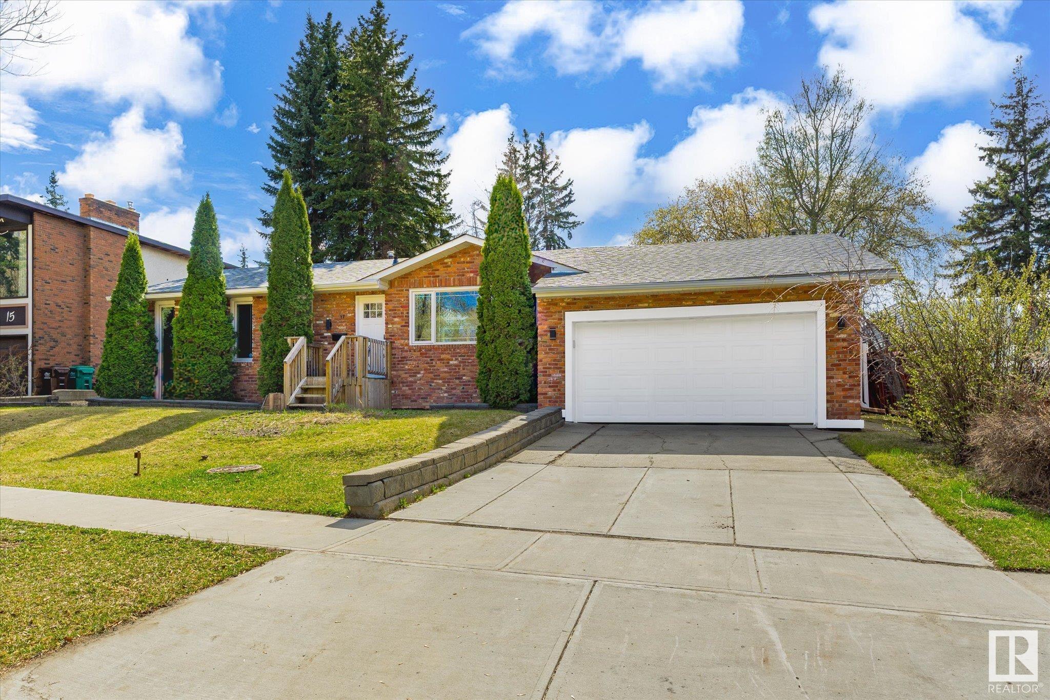 17 Spruce Crescent, St. Albert, Alberta, T8N 0H4
