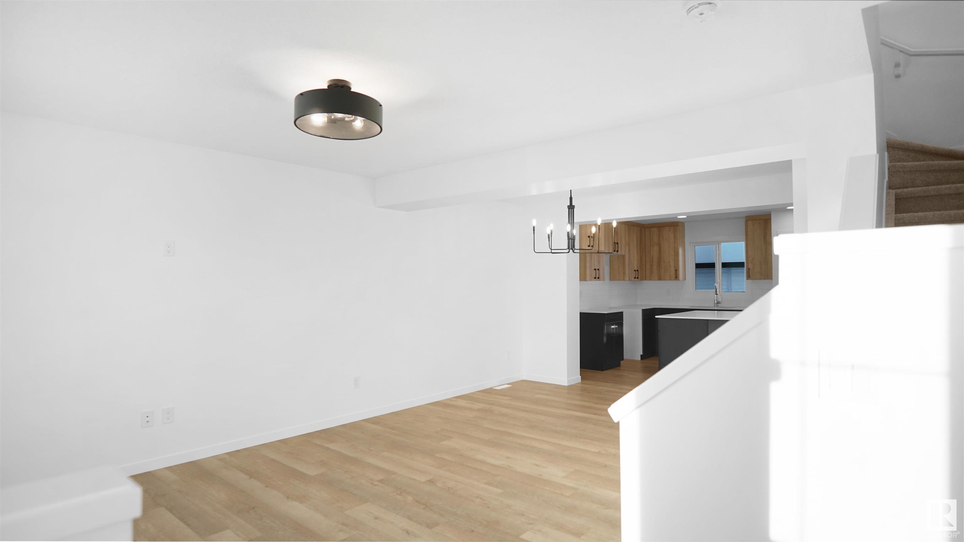 216 Savoy Crescent, Sherwood Park, Alberta, T8H 0Z5
