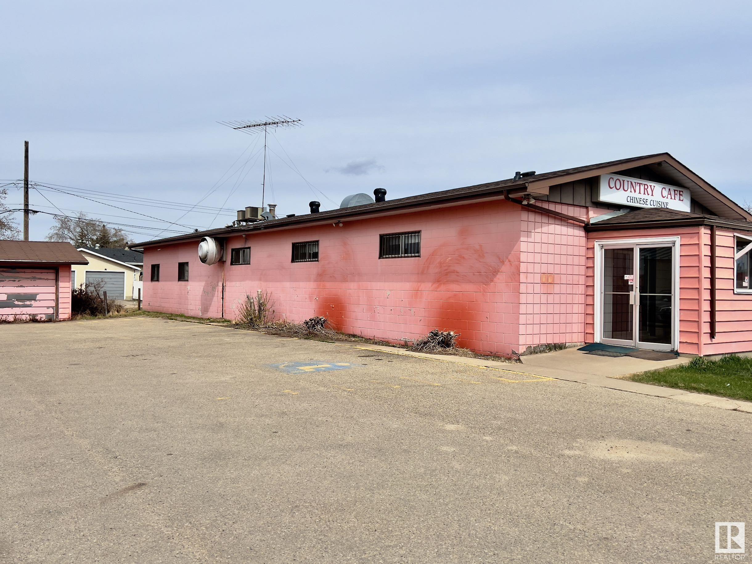 17028 101 Street, Westlock, Alberta, T7P 1H7