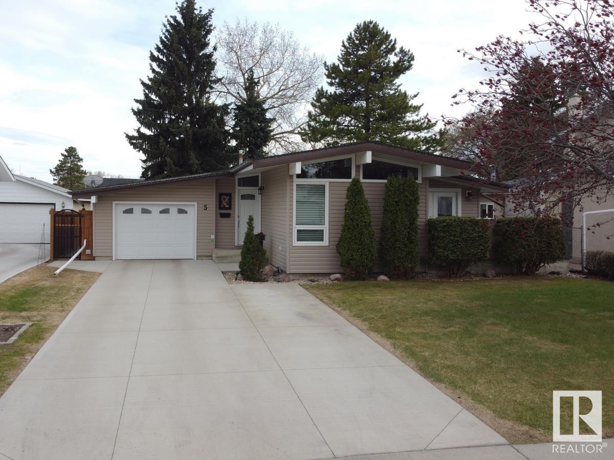 5 Garnet Crescent, Sherwood Park, Alberta, T8A 2R7