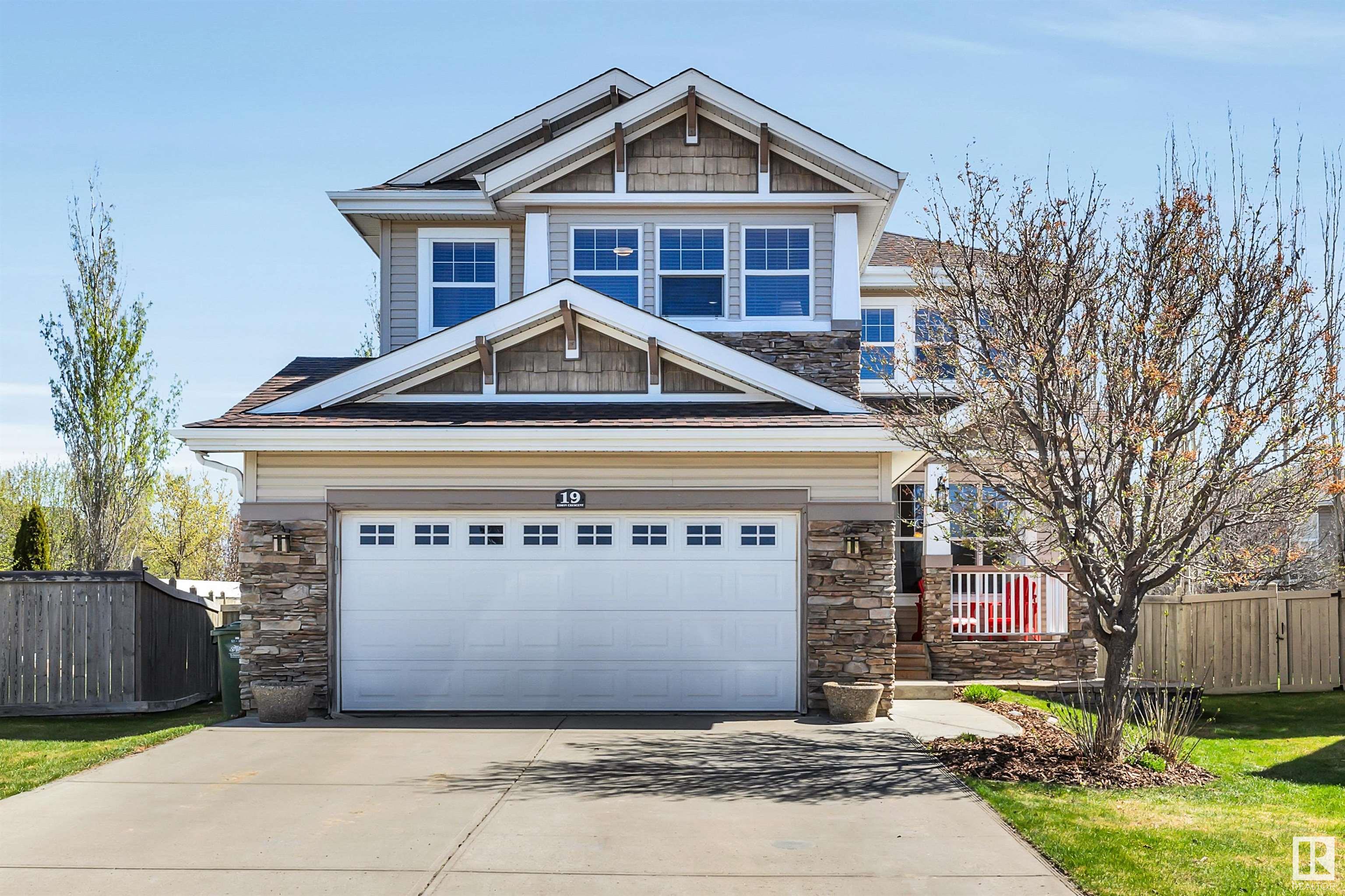 19 Edwin Crescent, St. Albert, Alberta, T8N 7G9