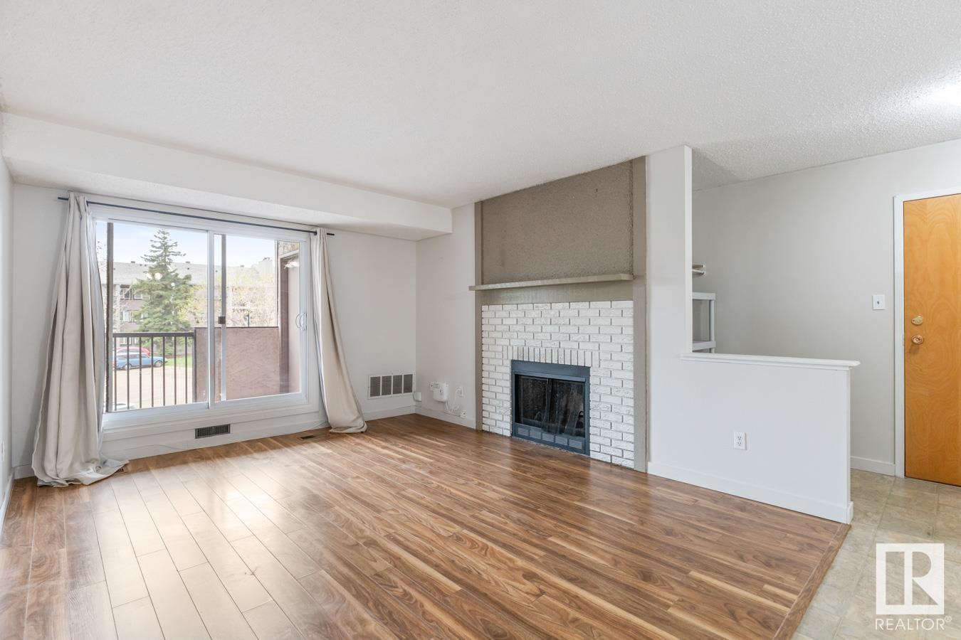 206 53 Akins Drive, St. Albert, Alberta, T8N 3M6