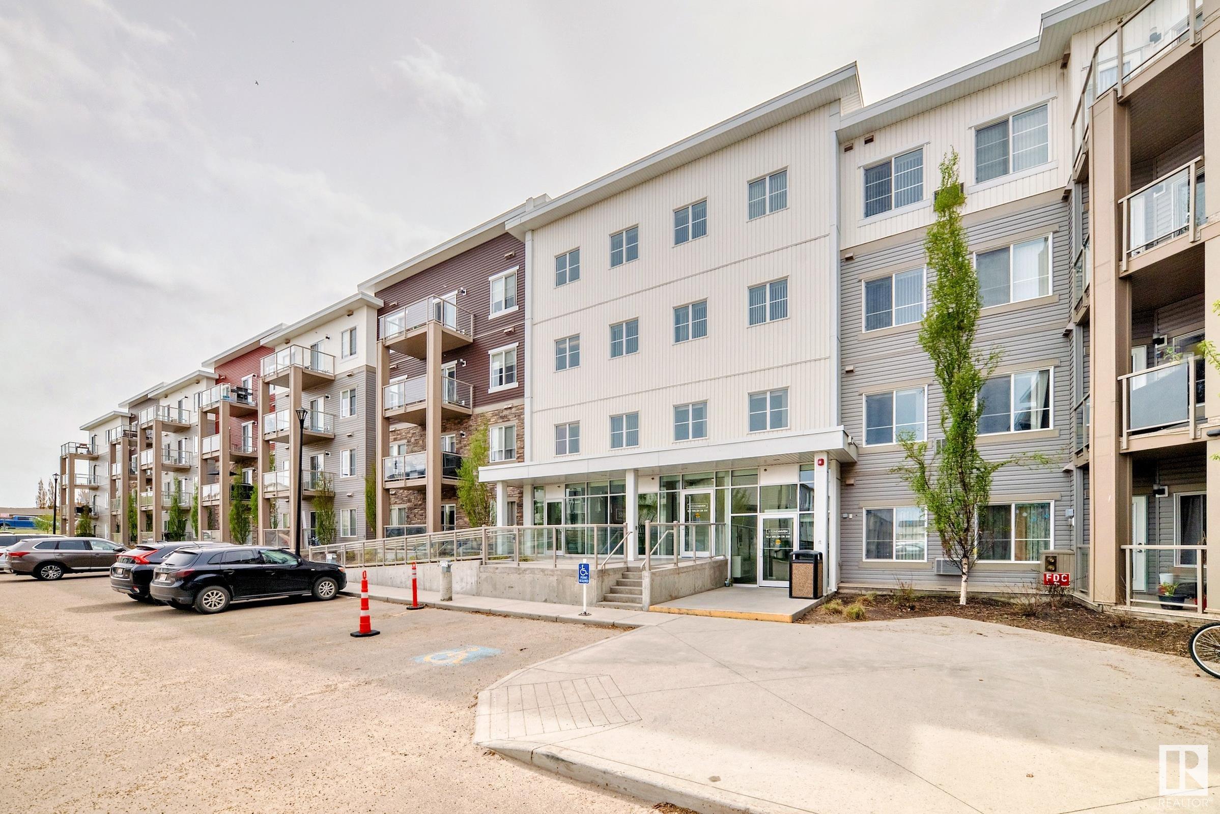208 812 Welsh Drive, Edmonton, Alberta, T6X 1Y7
