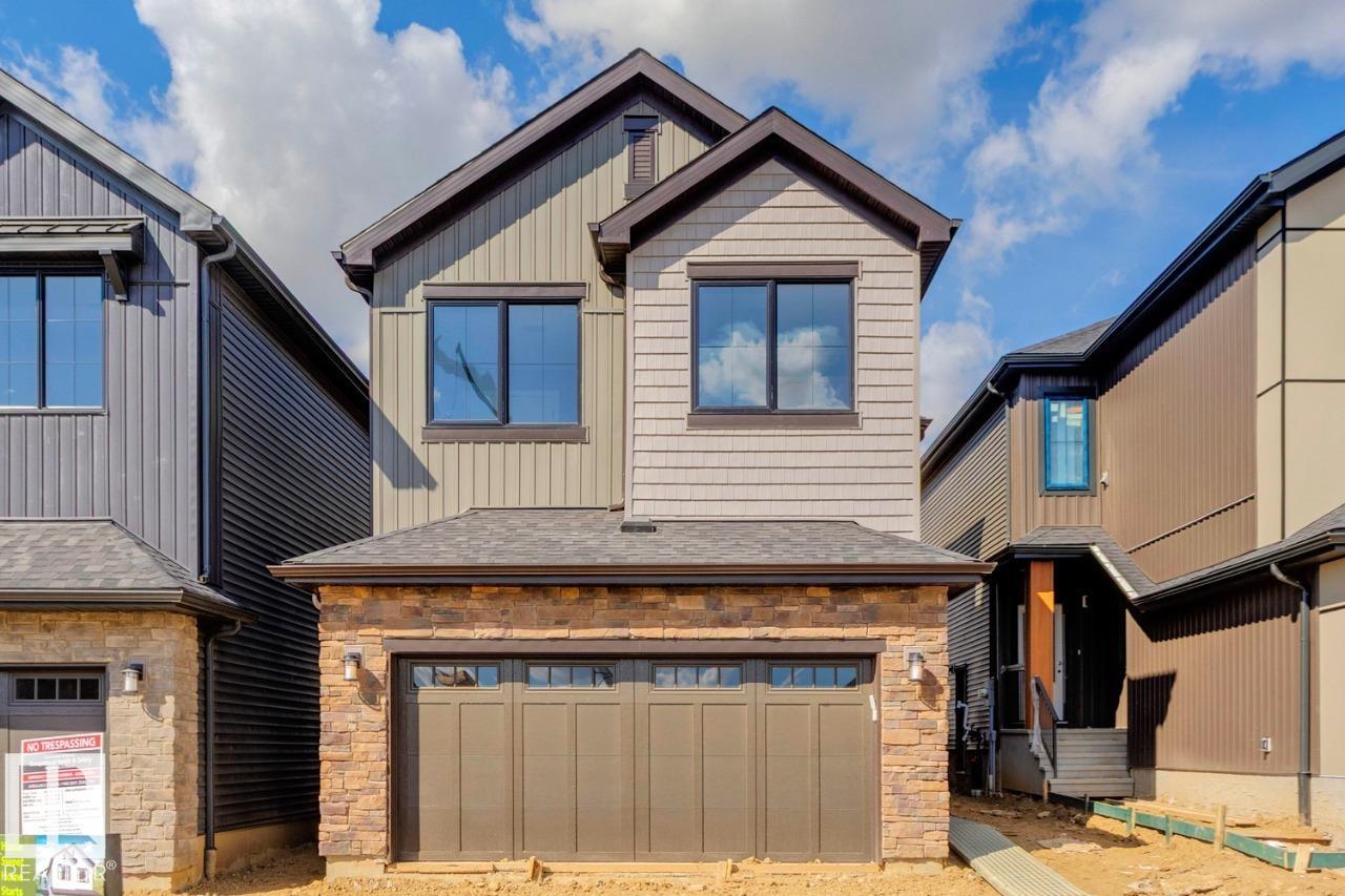16 Chartres Close, St. Albert, Alberta, T8N 0R6