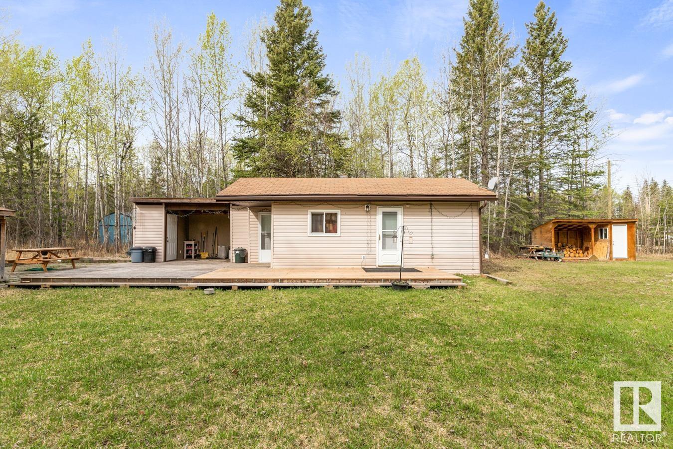 16 Lobstick Resort, Rural Yellowhead, Alberta, T0E 2M0