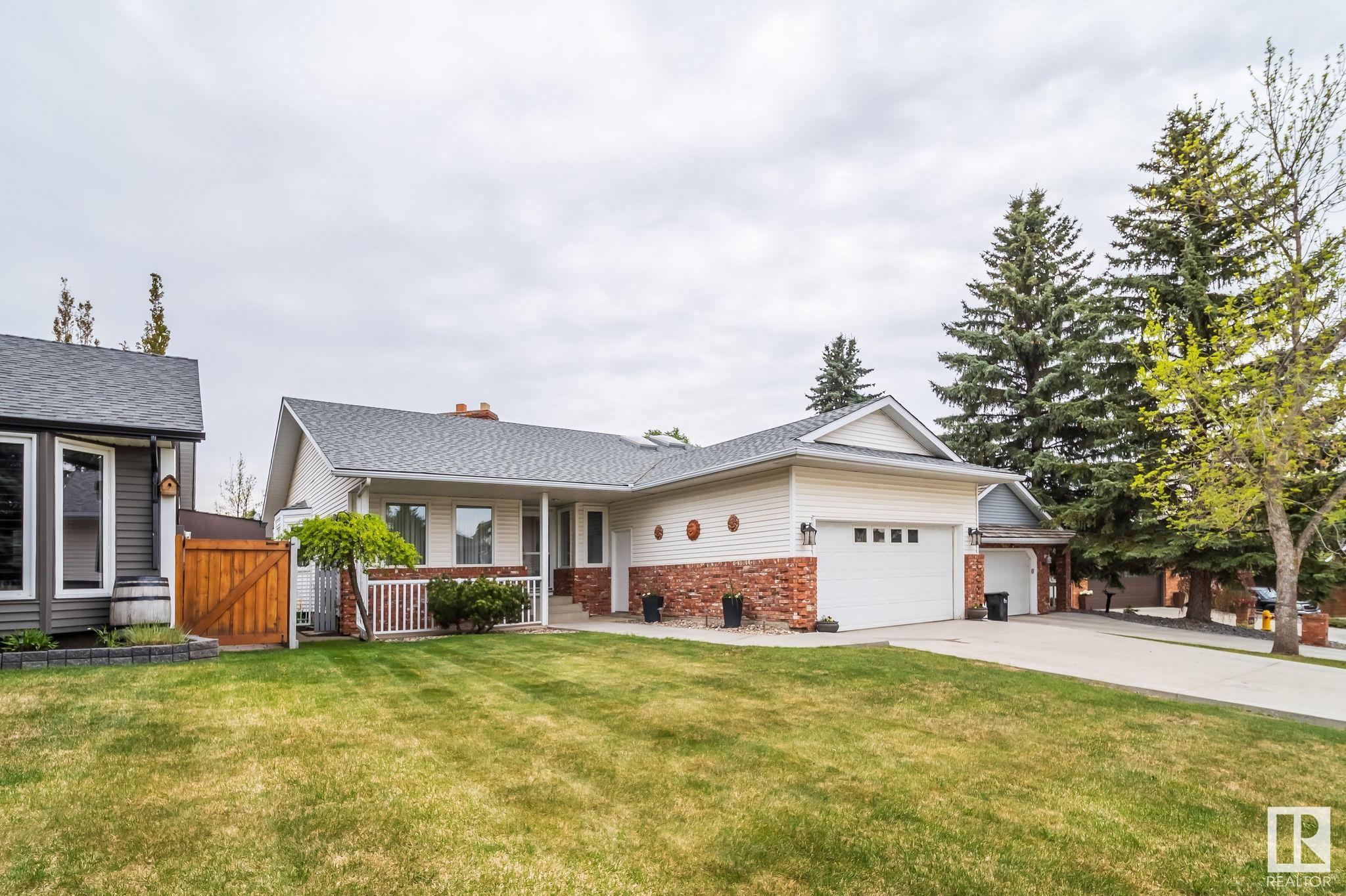 182 Village Estate, Sherwood Park, Alberta, T8A 4P5