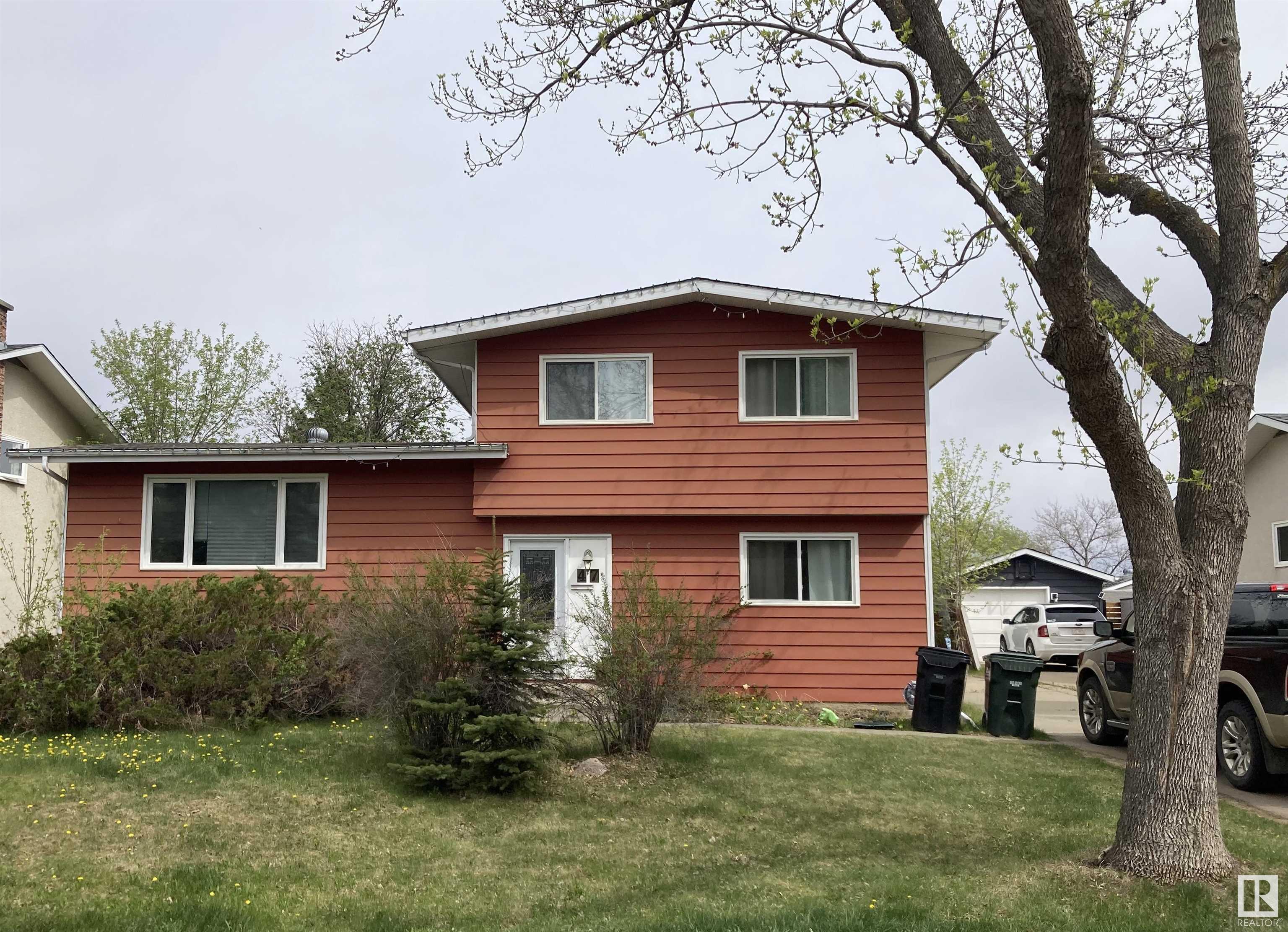 47 Manor Drive, Sherwood Park, Alberta, T8A 0P9