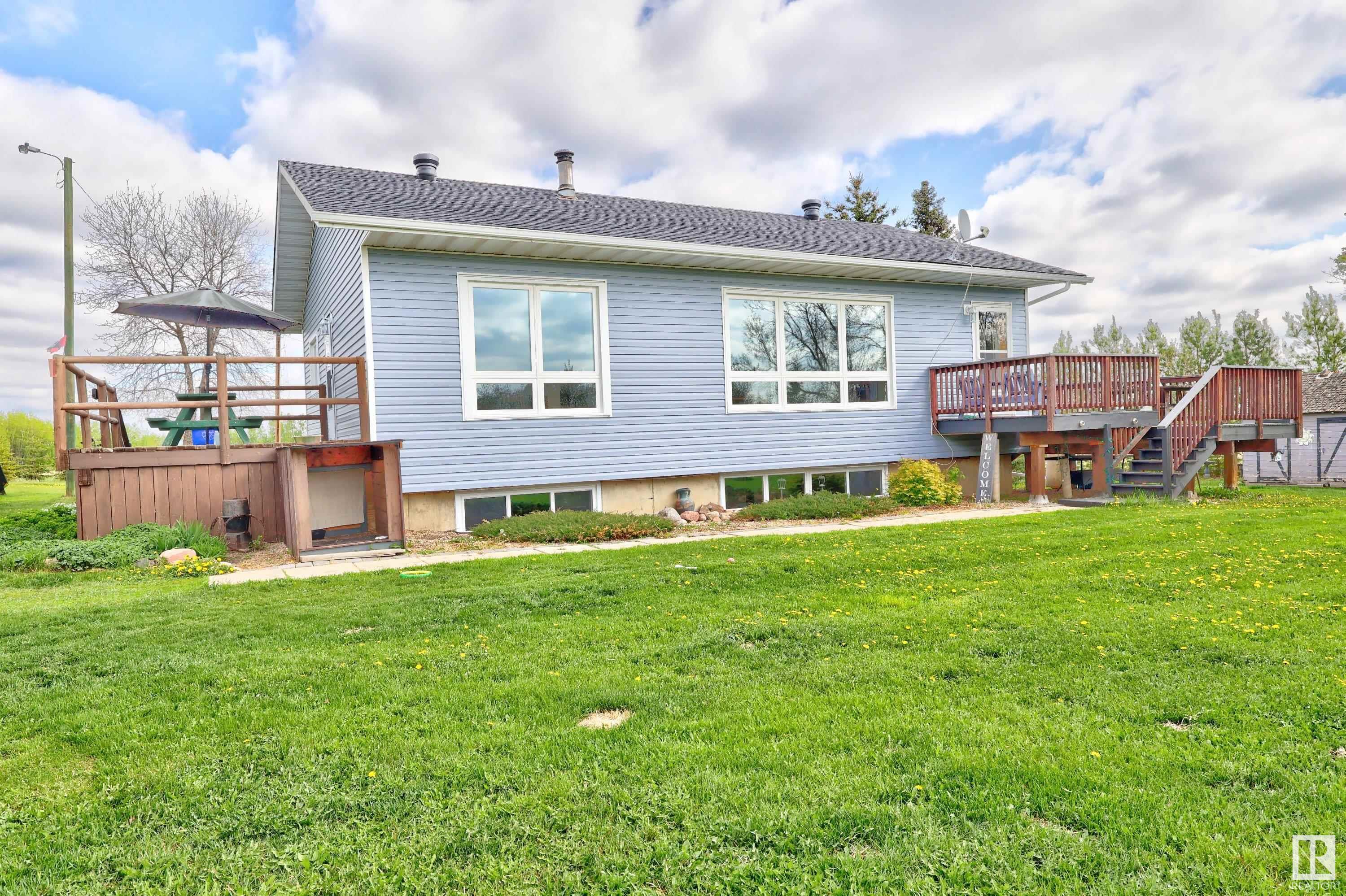27231 Twp Road 554, Rural Sturgeon County, Alberta, T8R 0P6