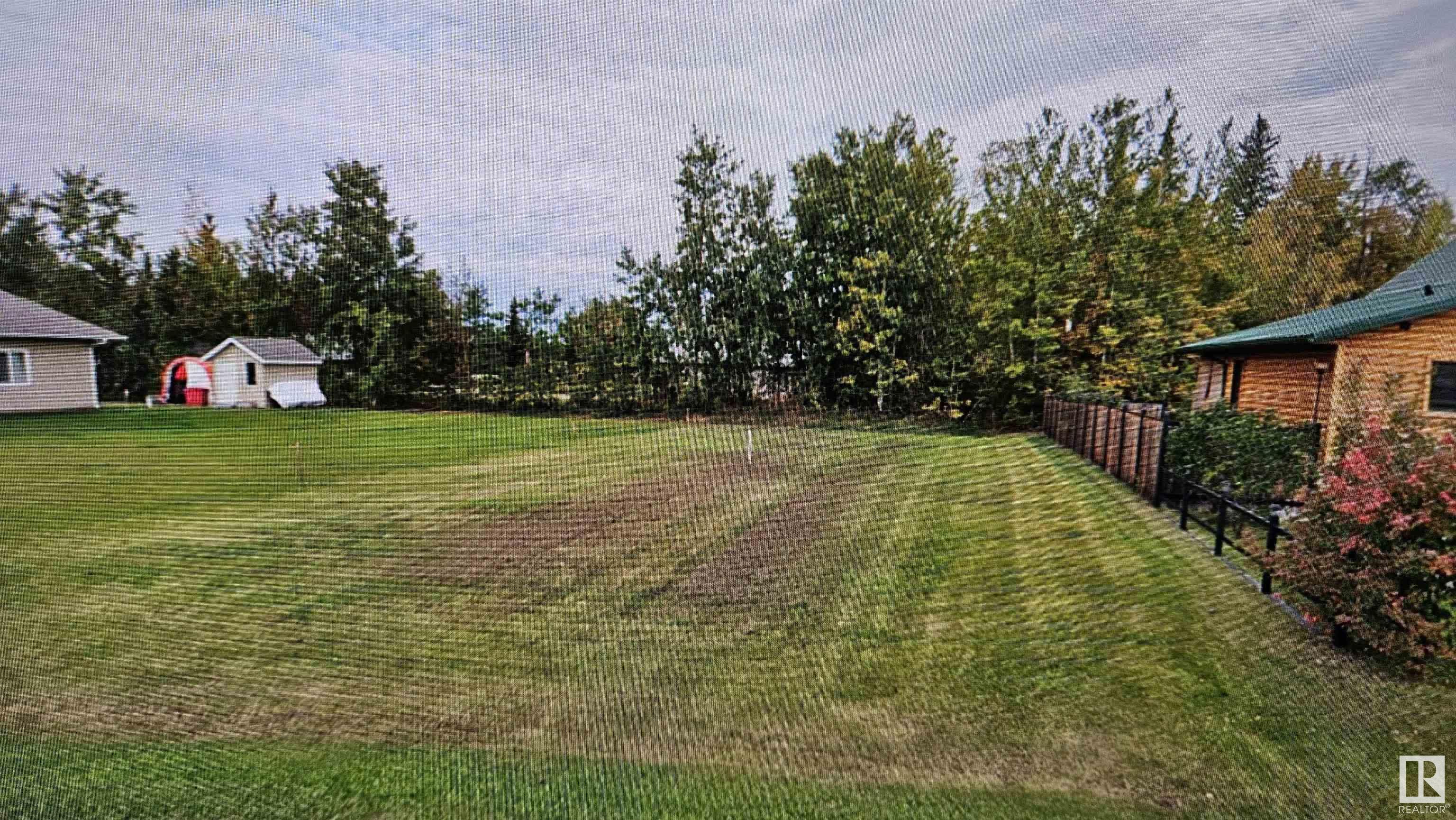 4220 43 Avenue, Rural Lac Ste. Anne County, Alberta, T0E 0A0