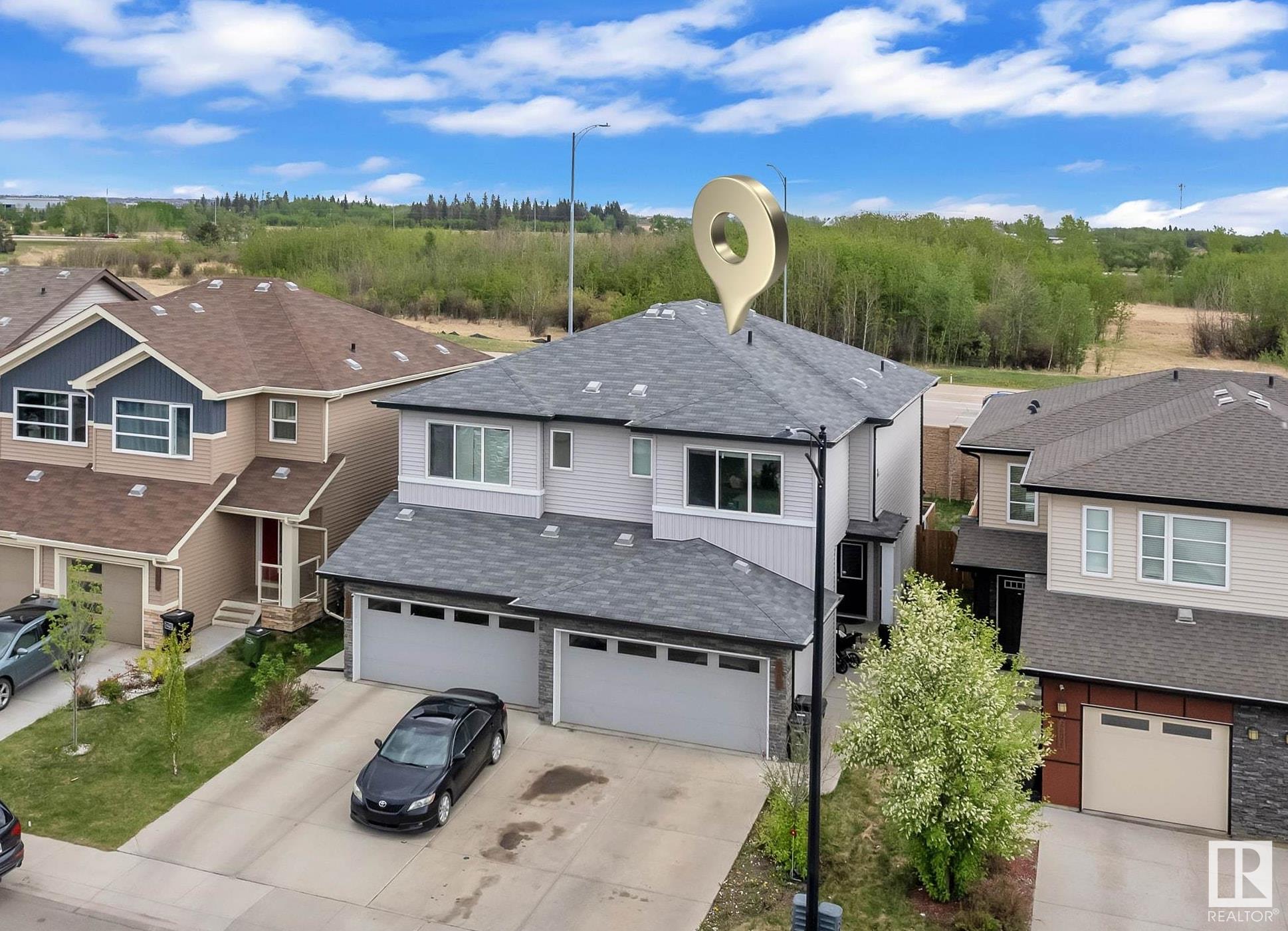 2604 Casey Way, Edmonton, Alberta, T6W 3N2