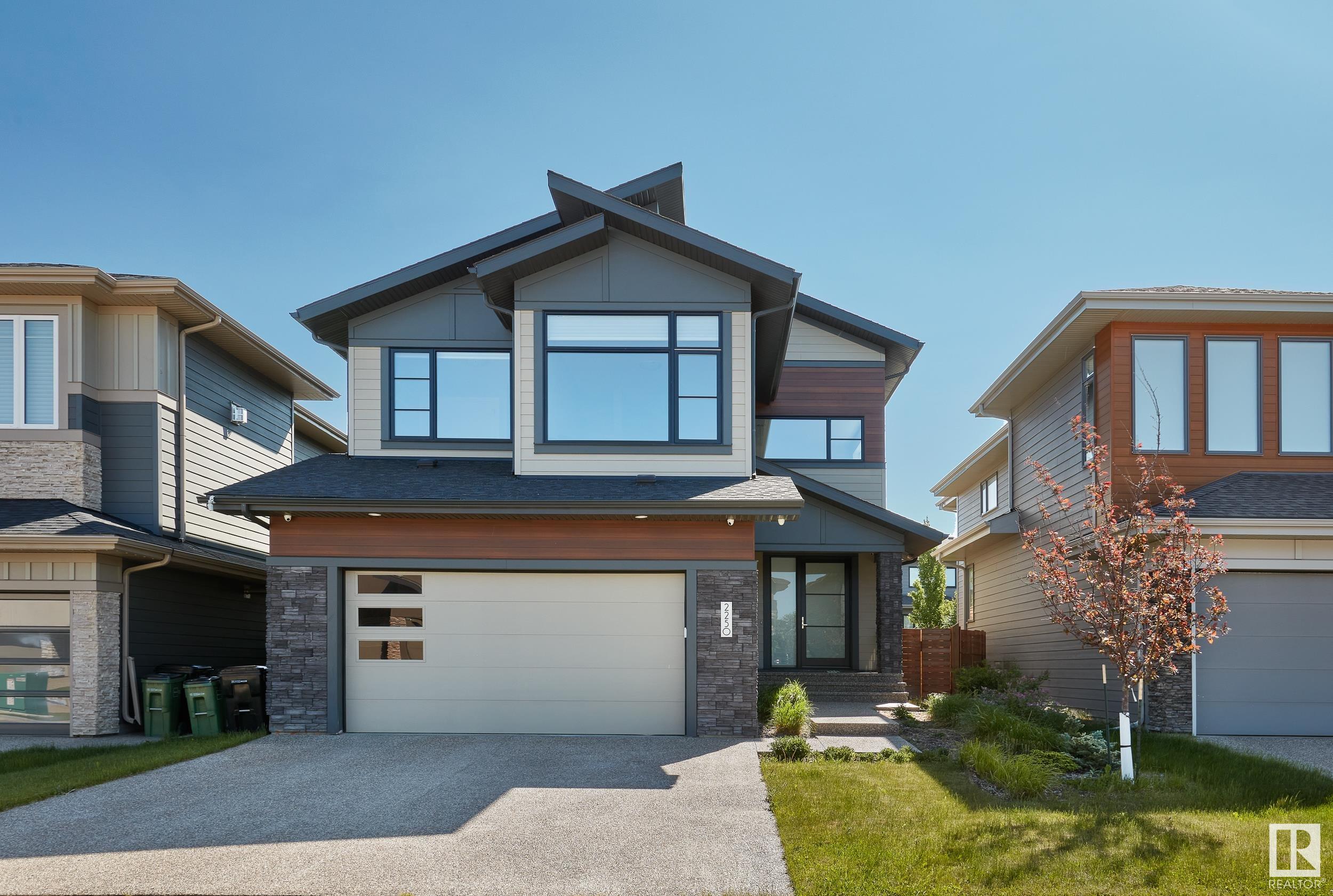 2250 Kelly Crescent, Edmonton, Alberta, T6W 3R9