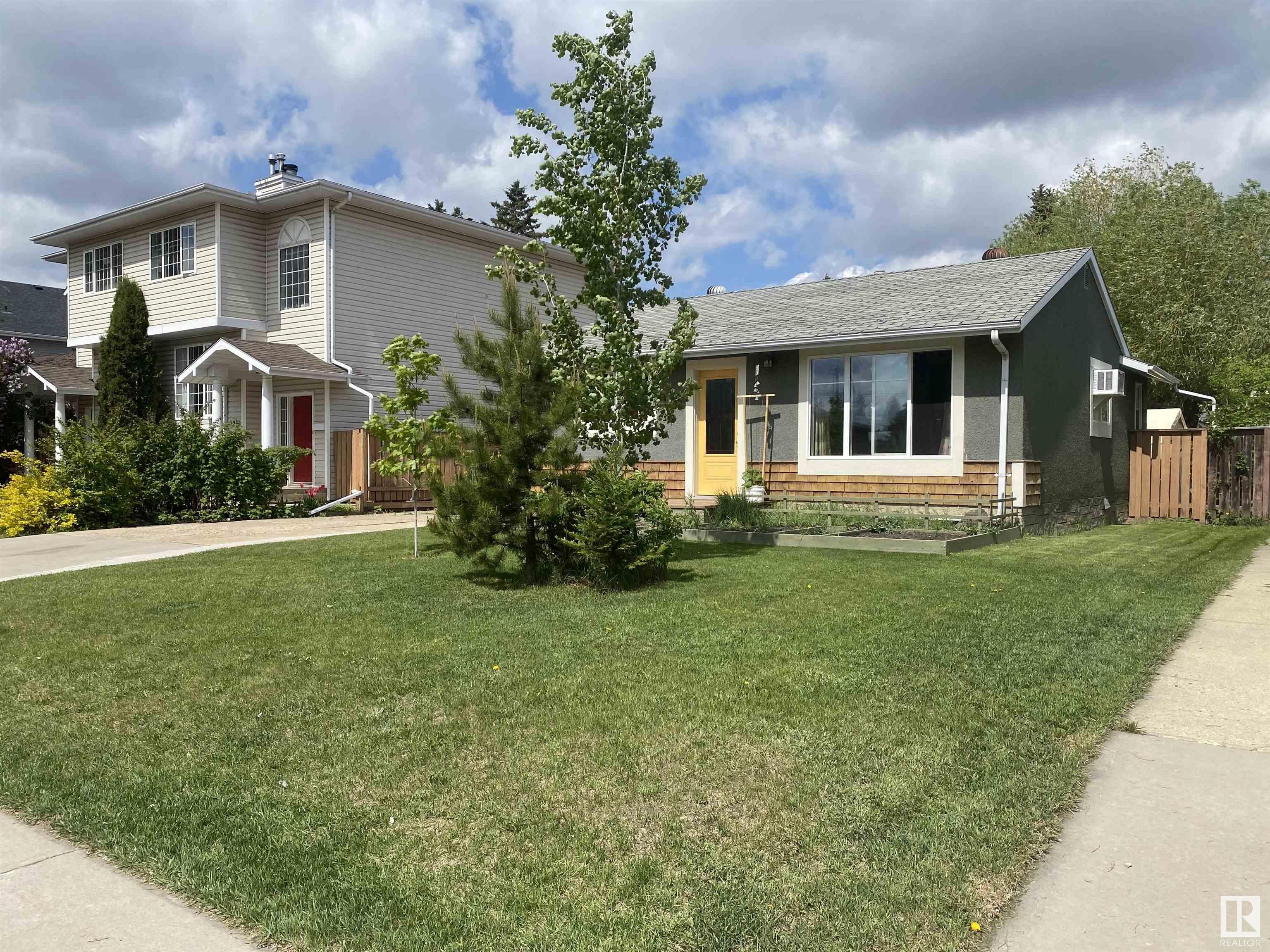 7124 80 Avenue, Edmonton, Alberta, T6B 0C6