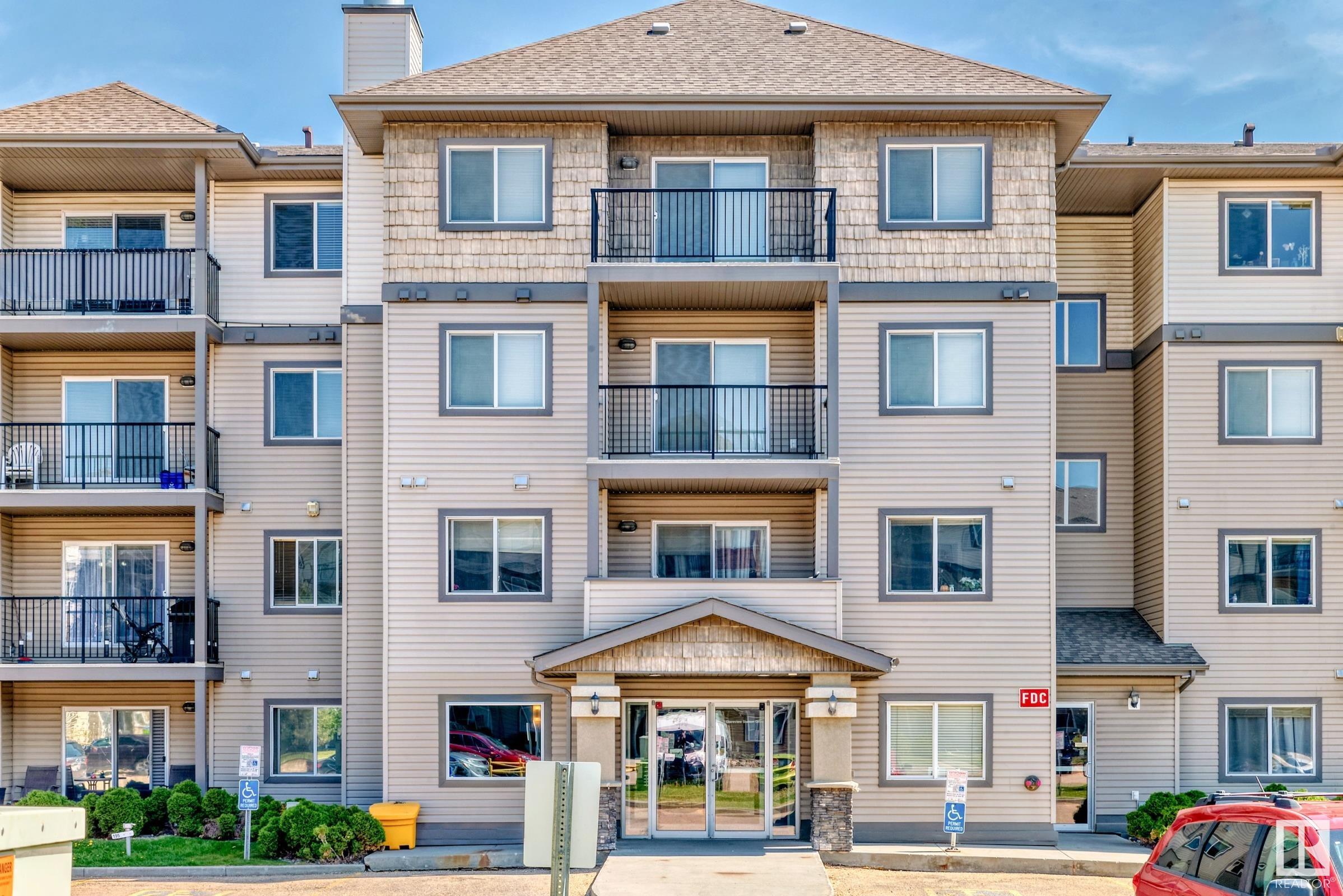 118 309 Clareview Station Drive, Edmonton, Alberta, T5Y 0C5