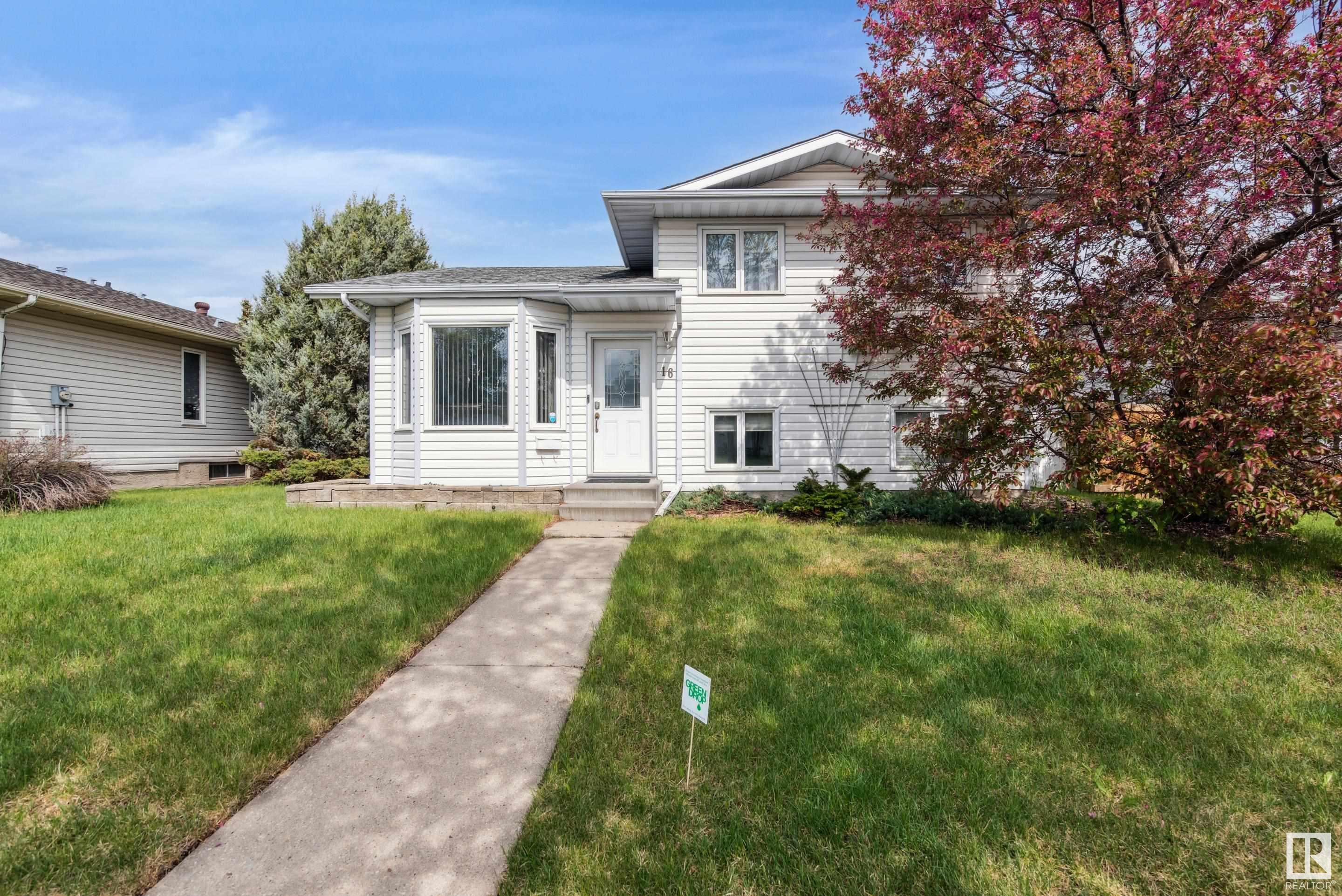 16 Cimmaron Way, Sherwood Park, Alberta, T8H 1C7