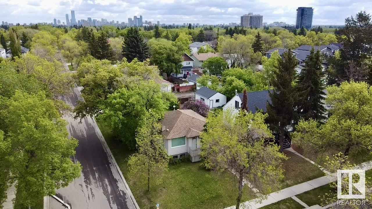 10471 146 Street, Edmonton, Alberta, T5N 3A5