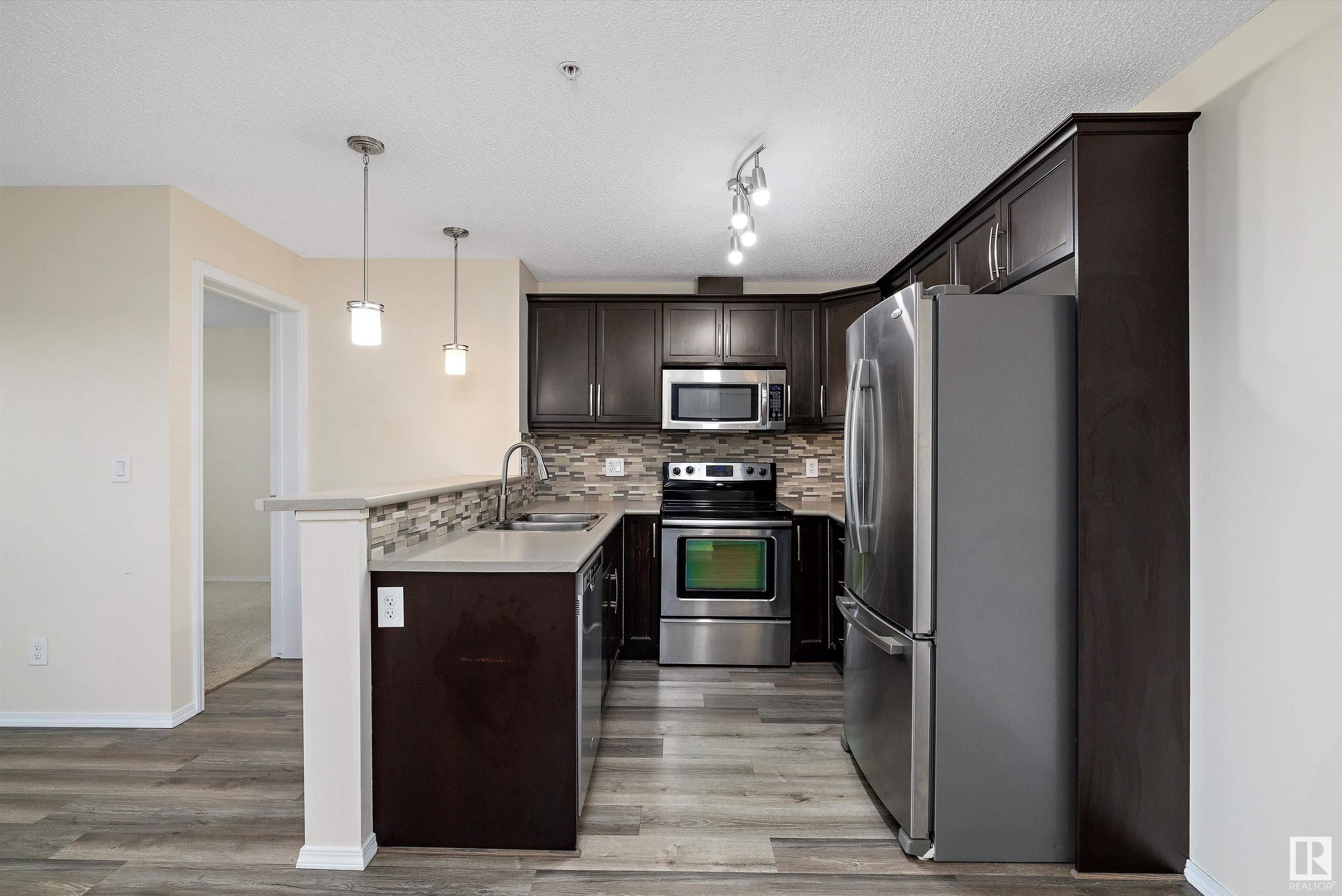 314 6070 Schonsee Way, Edmonton, Alberta, T5Z 0G8