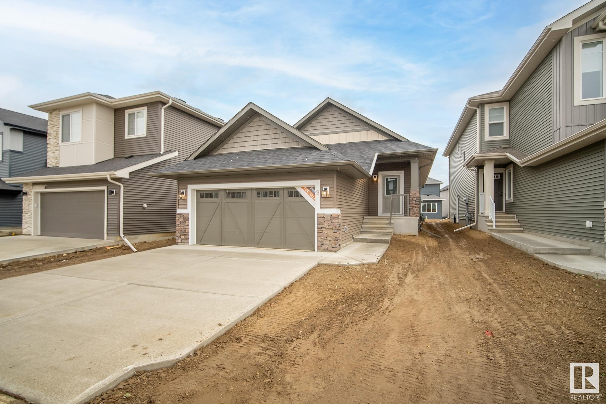 9 Resplendent Way, St. Albert, Alberta, T8N 8B2