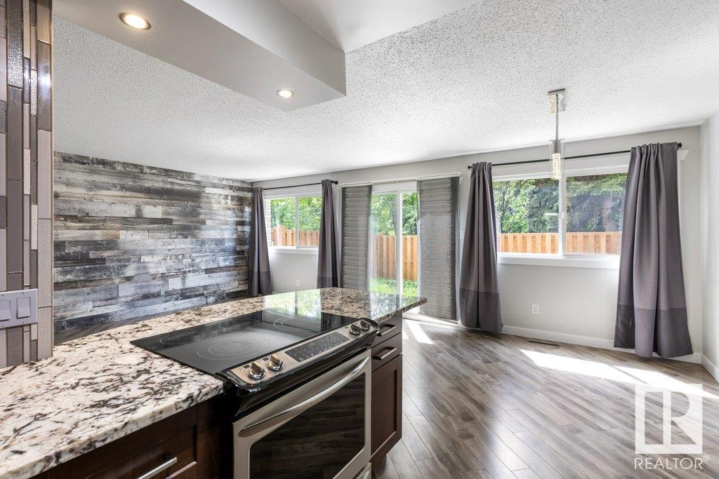 17 ROYAL Road Edmonton Alberta
