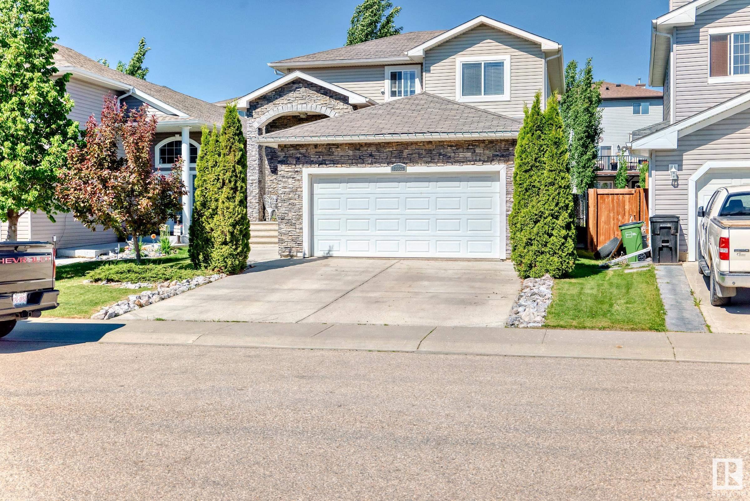 15522 47a Street, Edmonton, Alberta, T5Y 0B6