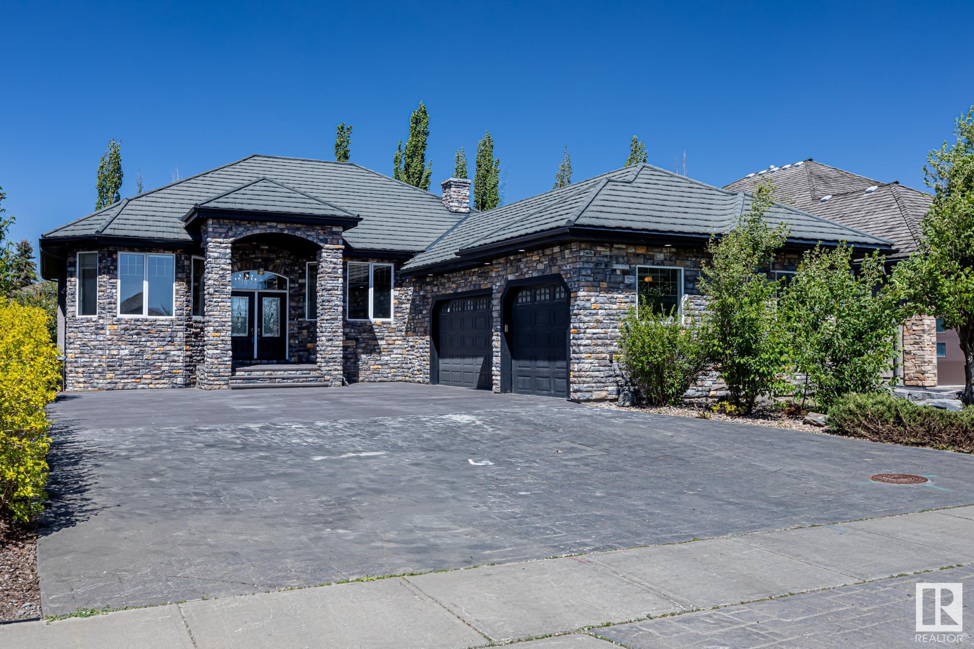 264 Kingswood Boulevard, St. Albert, Alberta, T8N 1B9