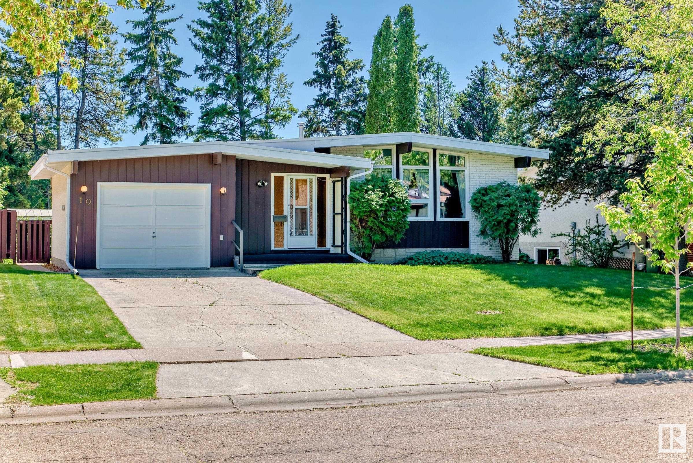 10 Murray Crescent, St. Albert, Alberta, T8N 2E6