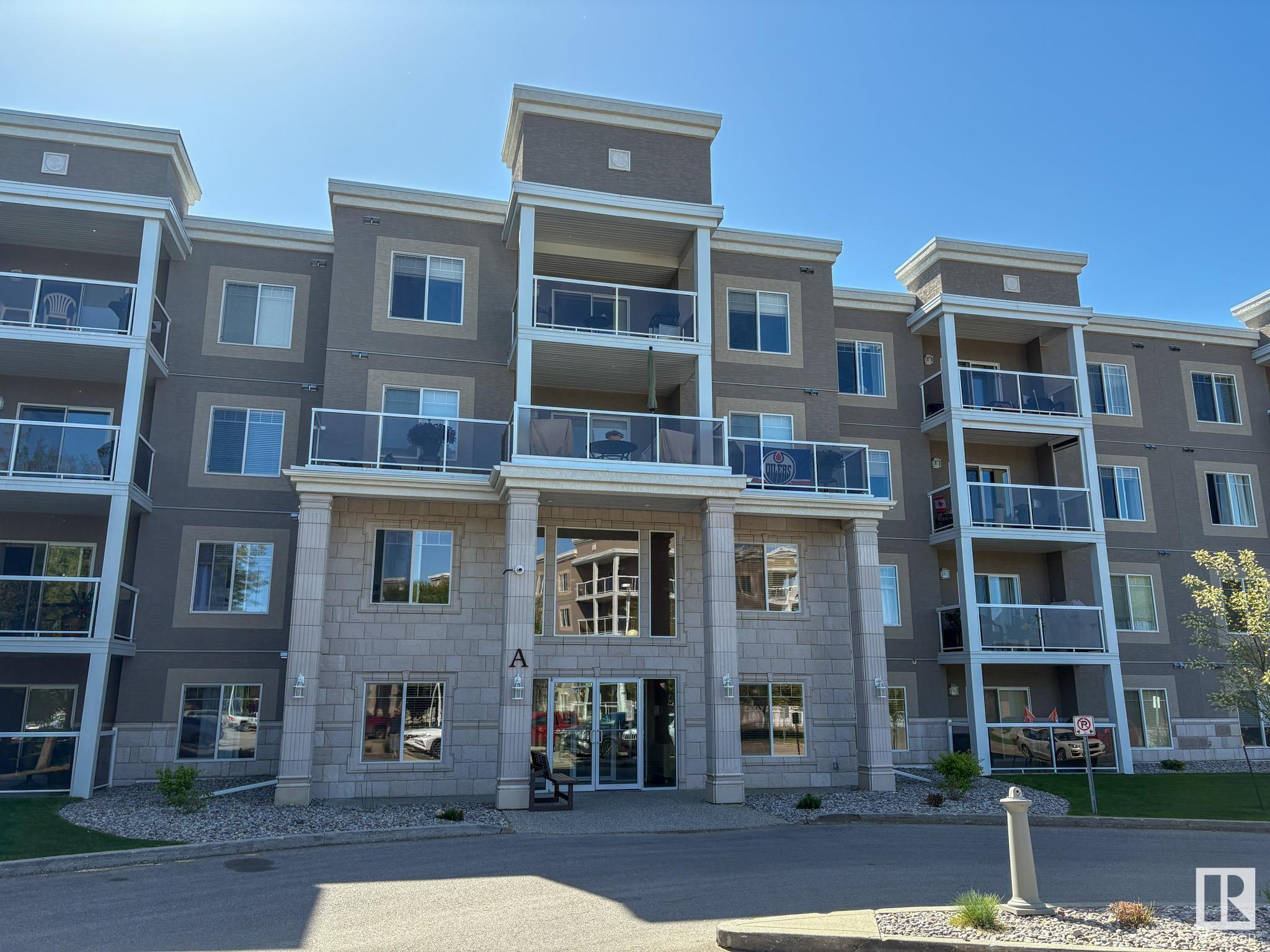 124 78a Mckenney Avenue, St. Albert, Alberta, T8N 7E6