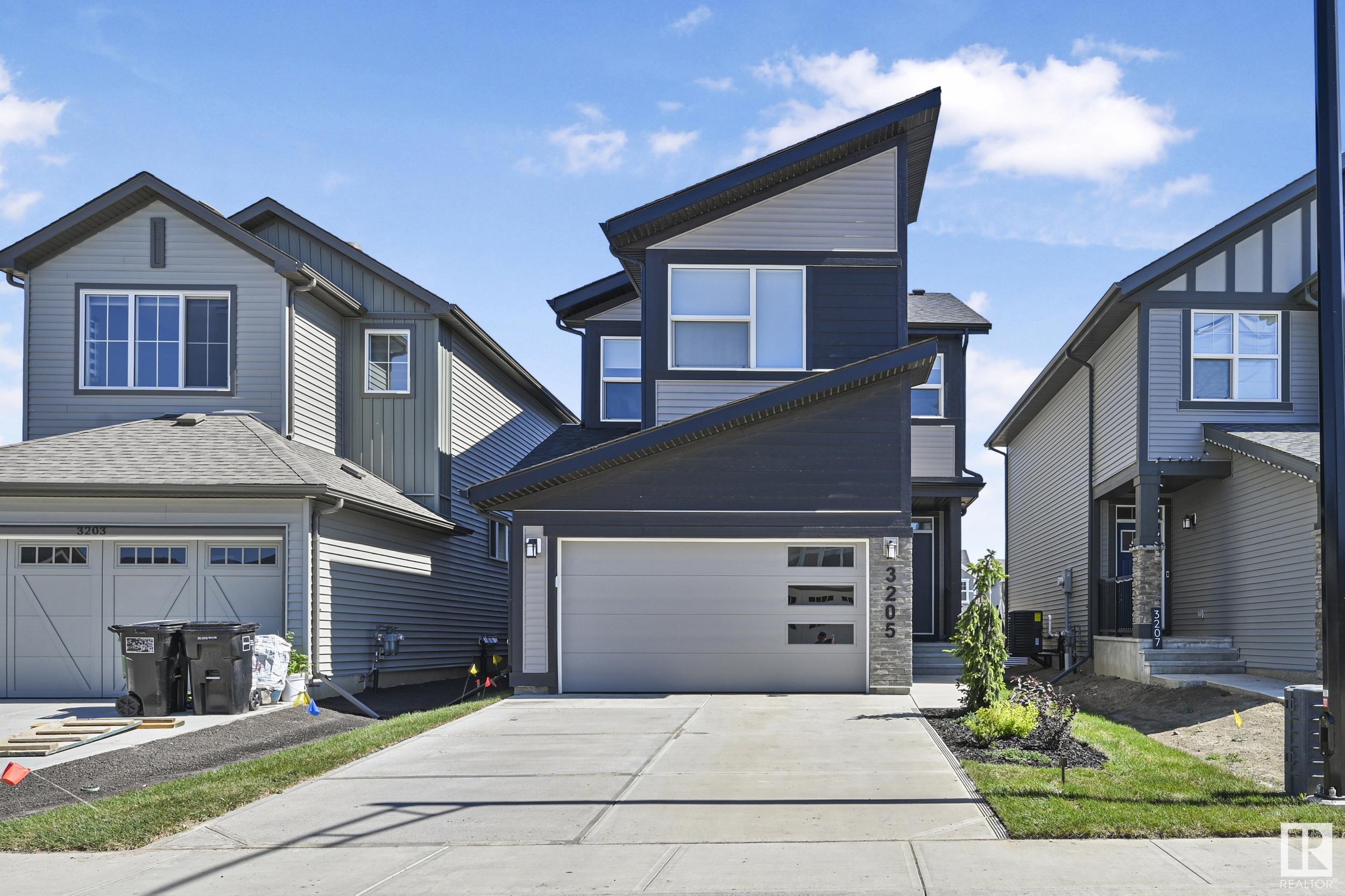 3205 Dixon Way, Edmonton, Alberta, T6W 1A7