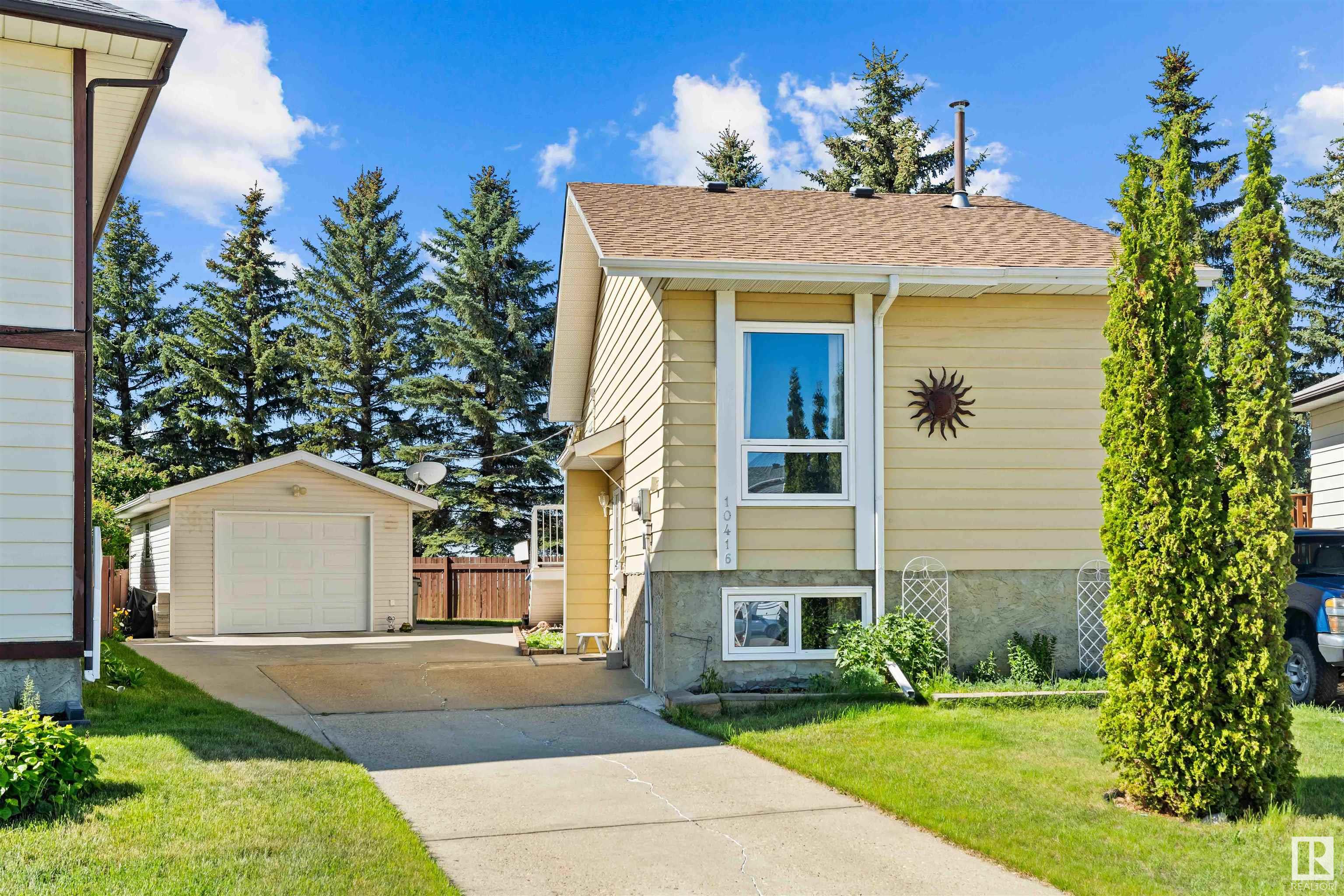 10416 98 Avenue, Morinville, Alberta, T8R 1C8